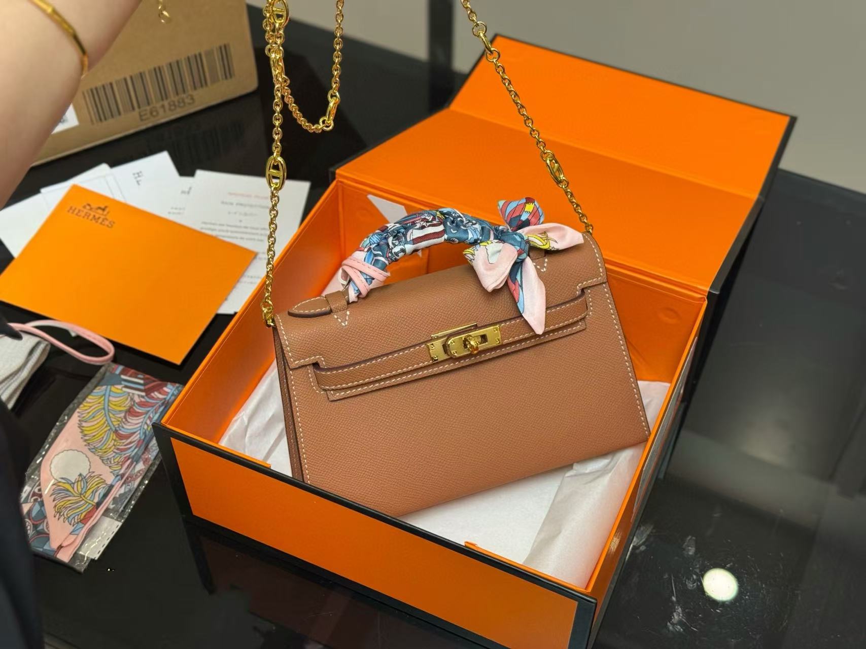 HERME5 kelly第一世代のチェーンバッグ【 50％割引+送料無料】