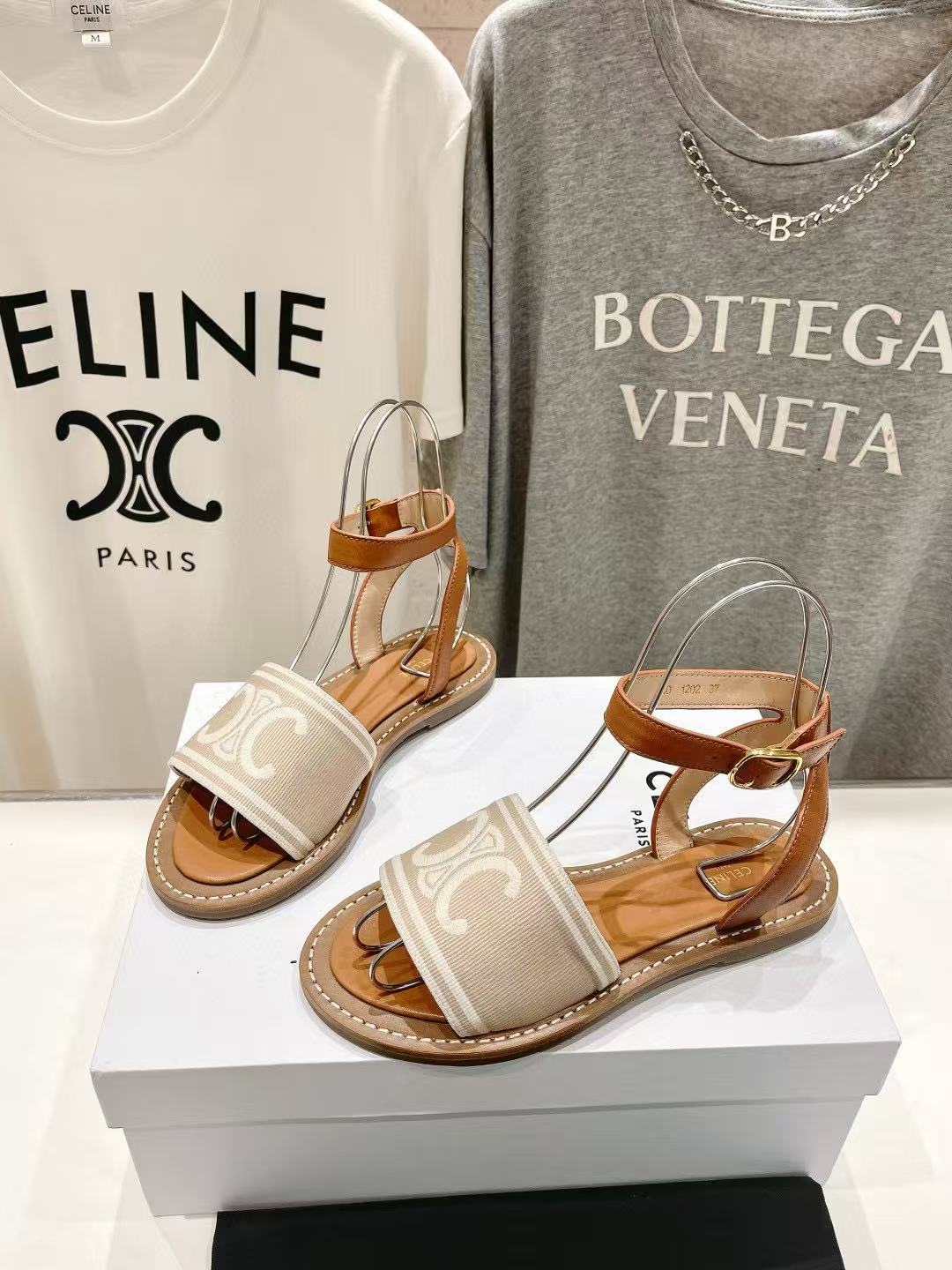 CEL1NEの高品質凱旋門ロゴサンダル【50％割引+送料無料】