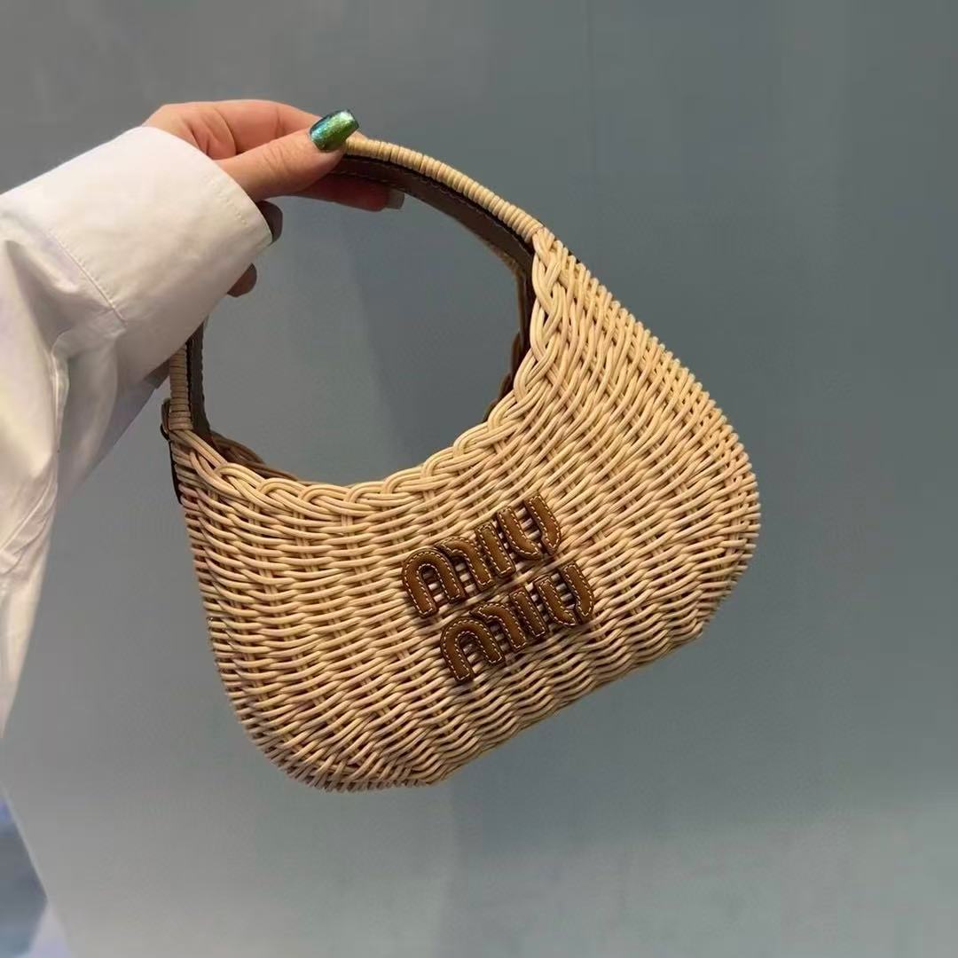 M1UM1U 織りハンドバッグ【 50％割引+送料無料】