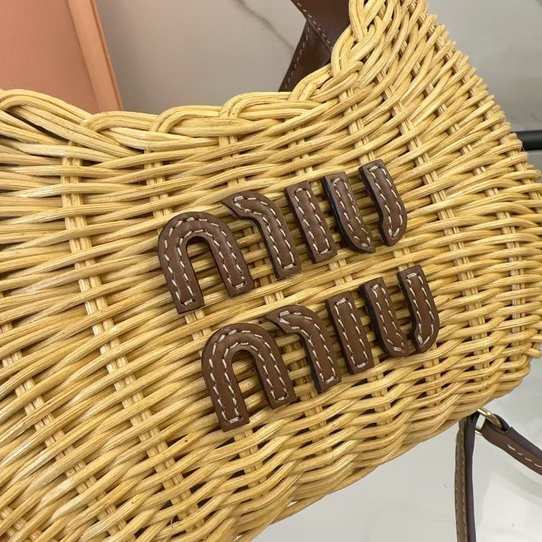 M1UM1U 織りハンドバッグ【 50％割引+送料無料】