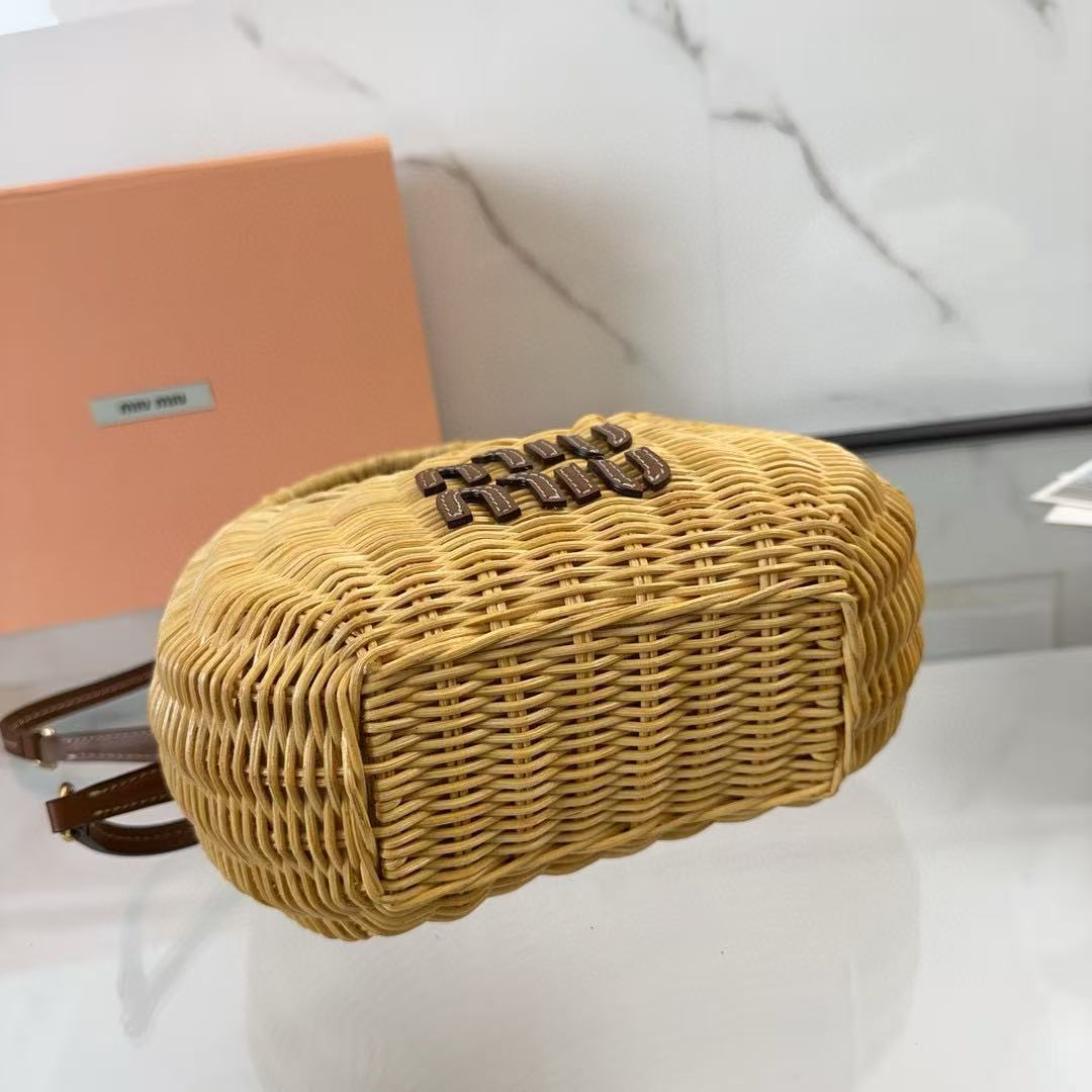 M1UM1U 織りハンドバッグ【 50％割引+送料無料】