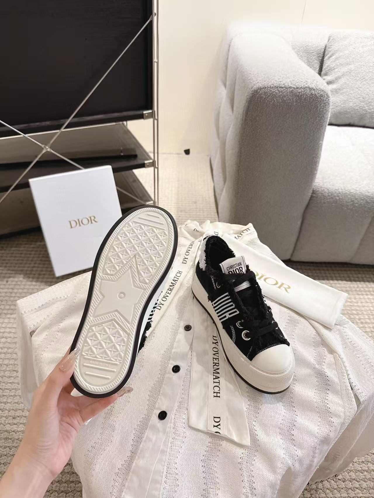 DI0R 高品質厚底キャンバススニーカー【50％割引+送料無料】