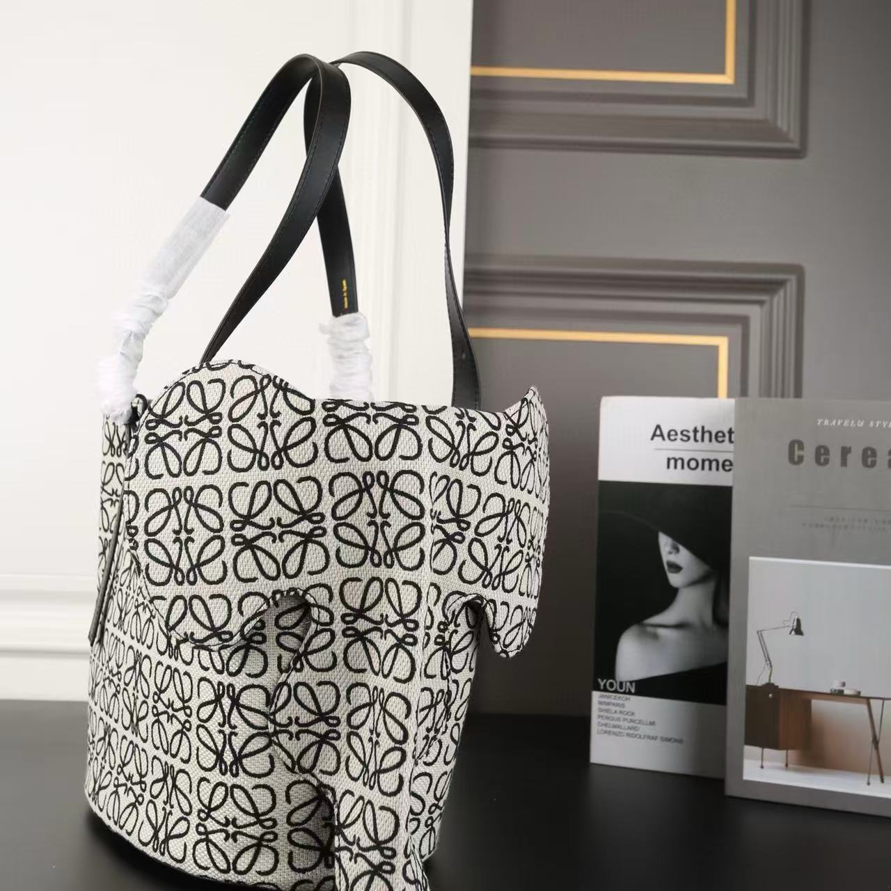 L0WEW エレファント トートバッグ【 50％割引+送料無料】