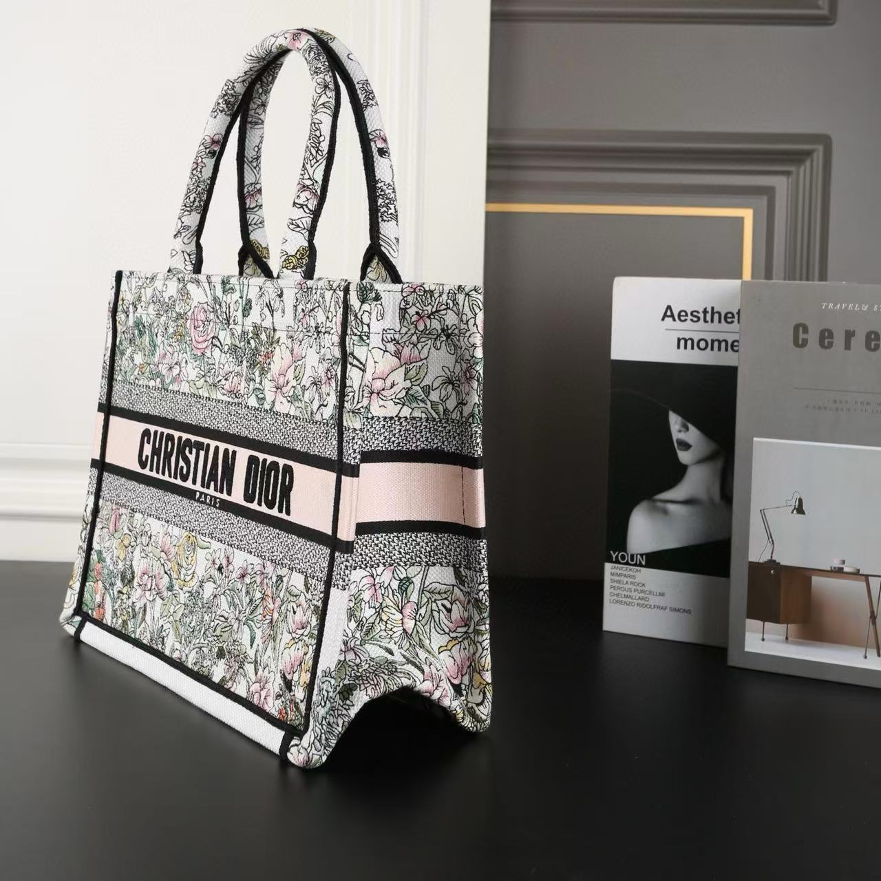 DI0R 花と星座の刺繍トートバッグ【 50％割引+送料無料】