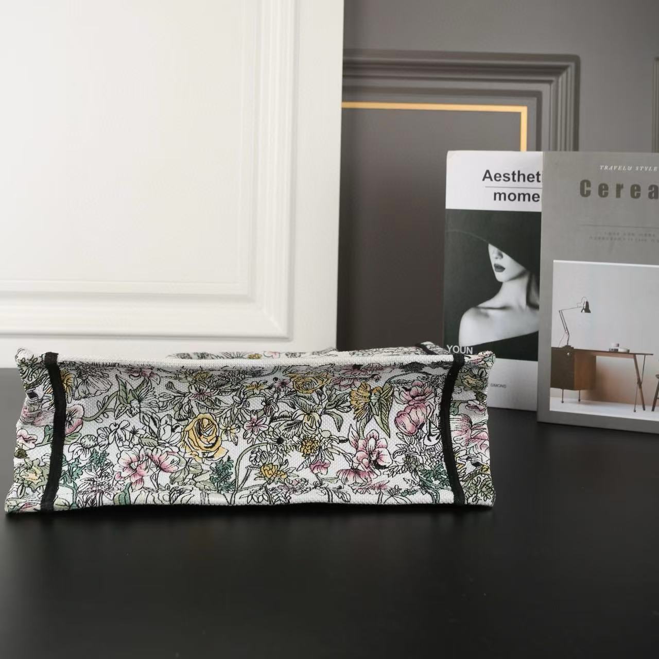 DI0R 花と星座の刺繍トートバッグ【 50％割引+送料無料】