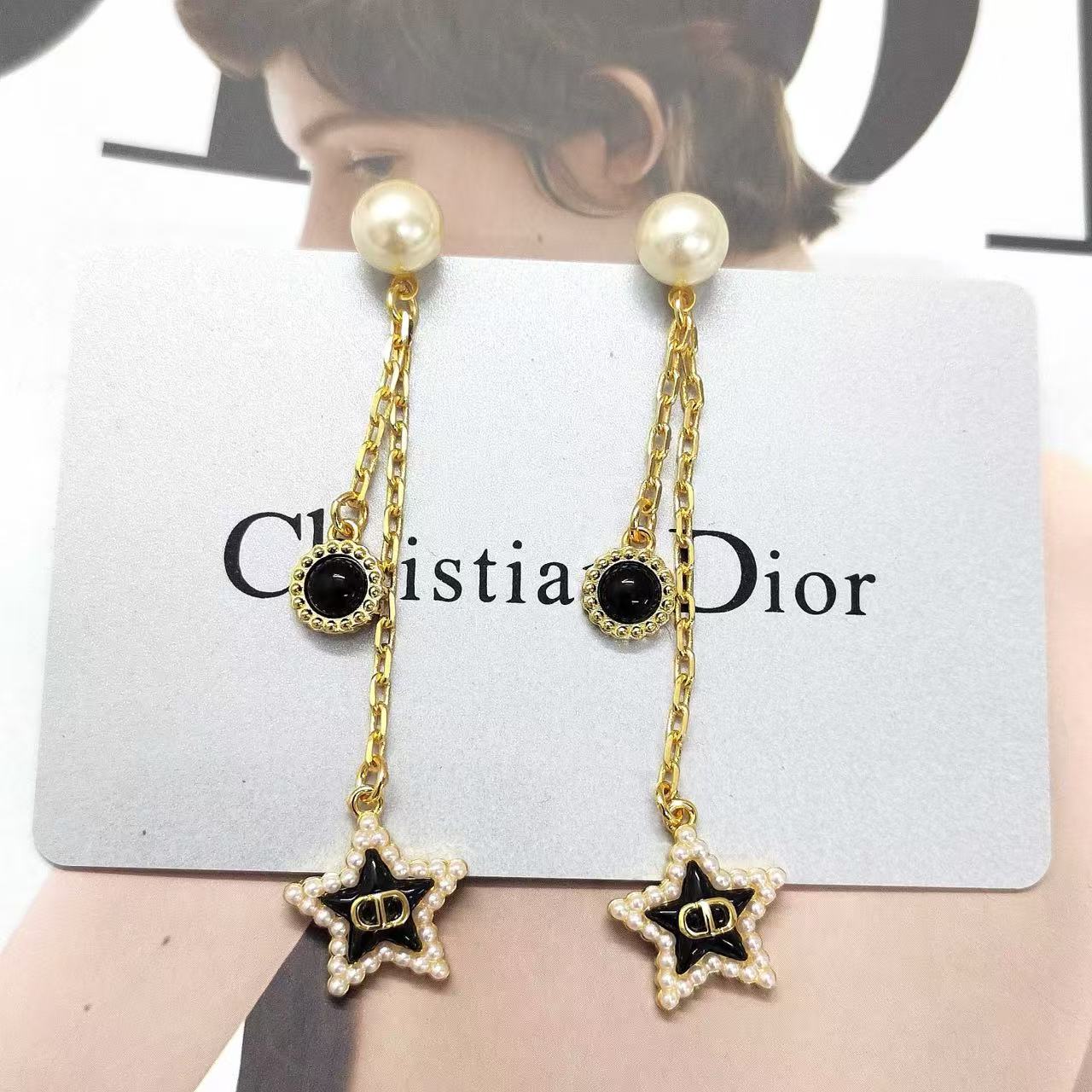 DI0R 五芒星パールイヤリング【 50％割引+送料無料】