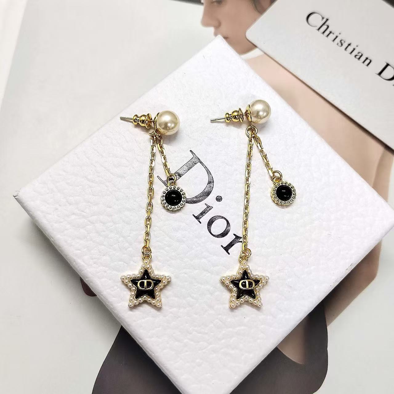DI0R 五芒星パールイヤリング【 50％割引+送料無料】
