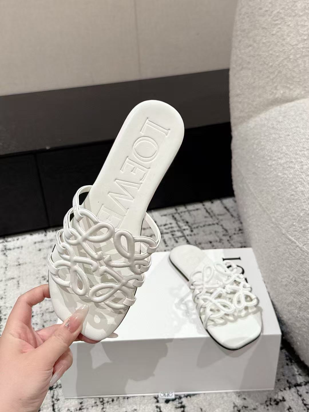 L0WEW 中空スリッパ【50％割引+送料無料】