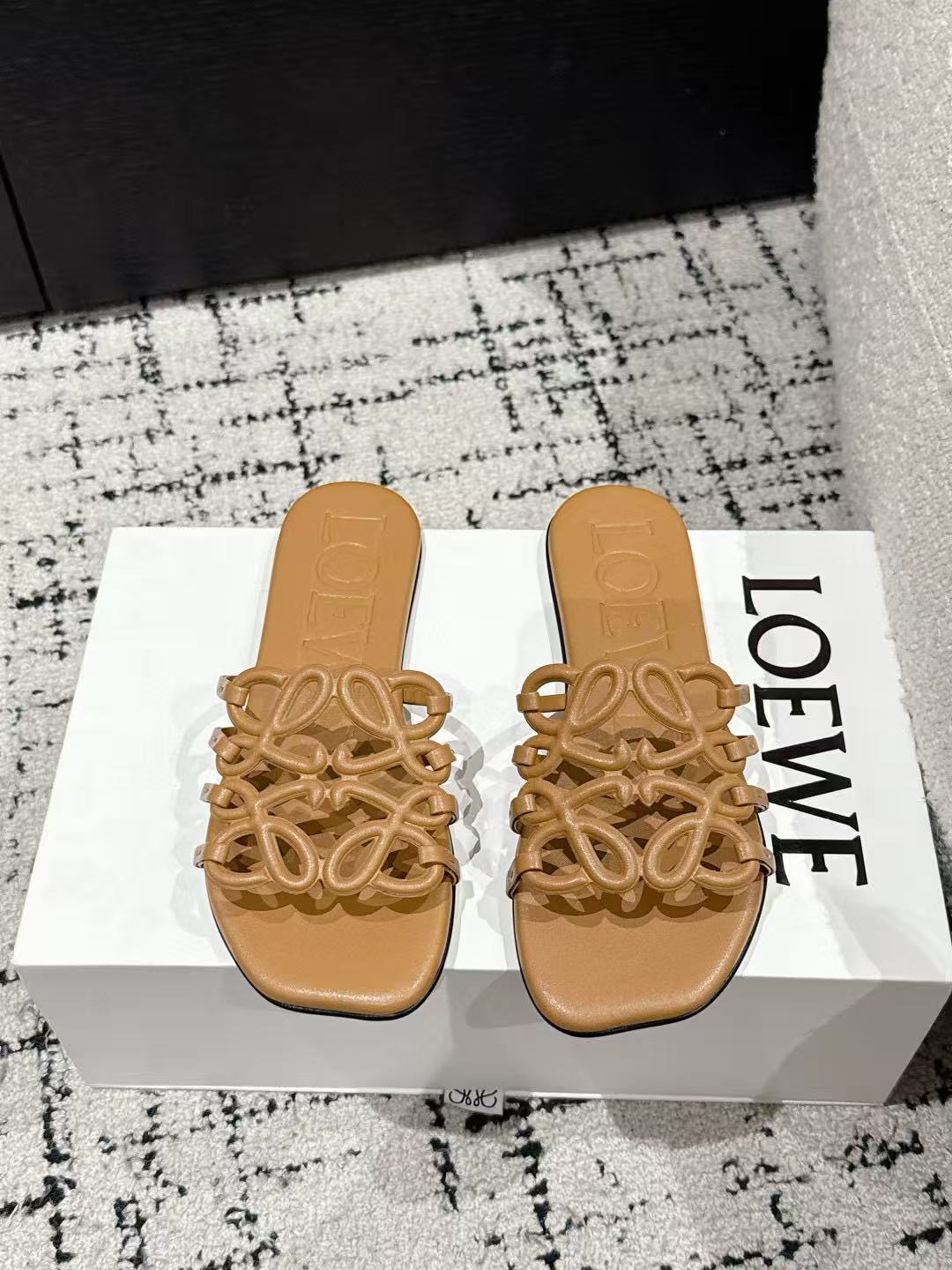 L0WEW 中空スリッパ【50％割引+送料無料】