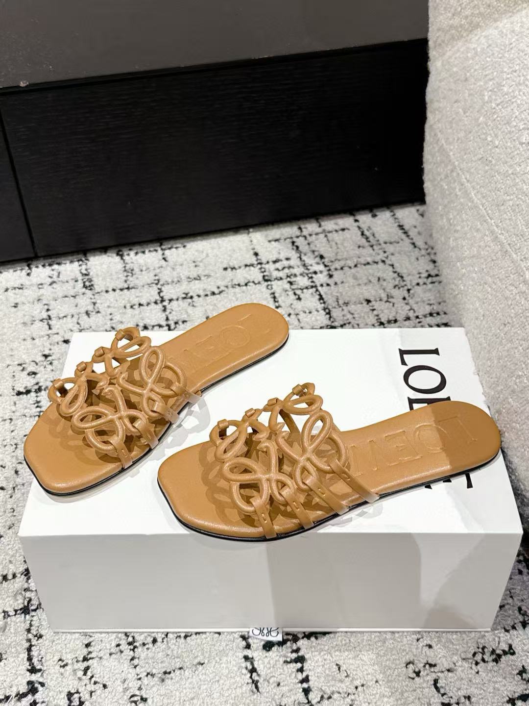 L0WEW 中空スリッパ【50％割引+送料無料】