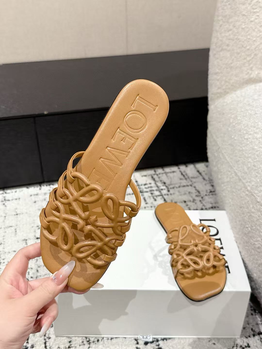 L0WEW 中空スリッパ【50％割引+送料無料】