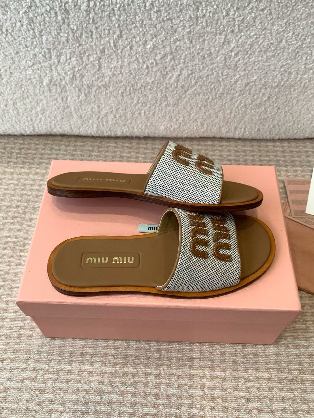 M1UM1U織りスリッパ【50％割引+送料無料】