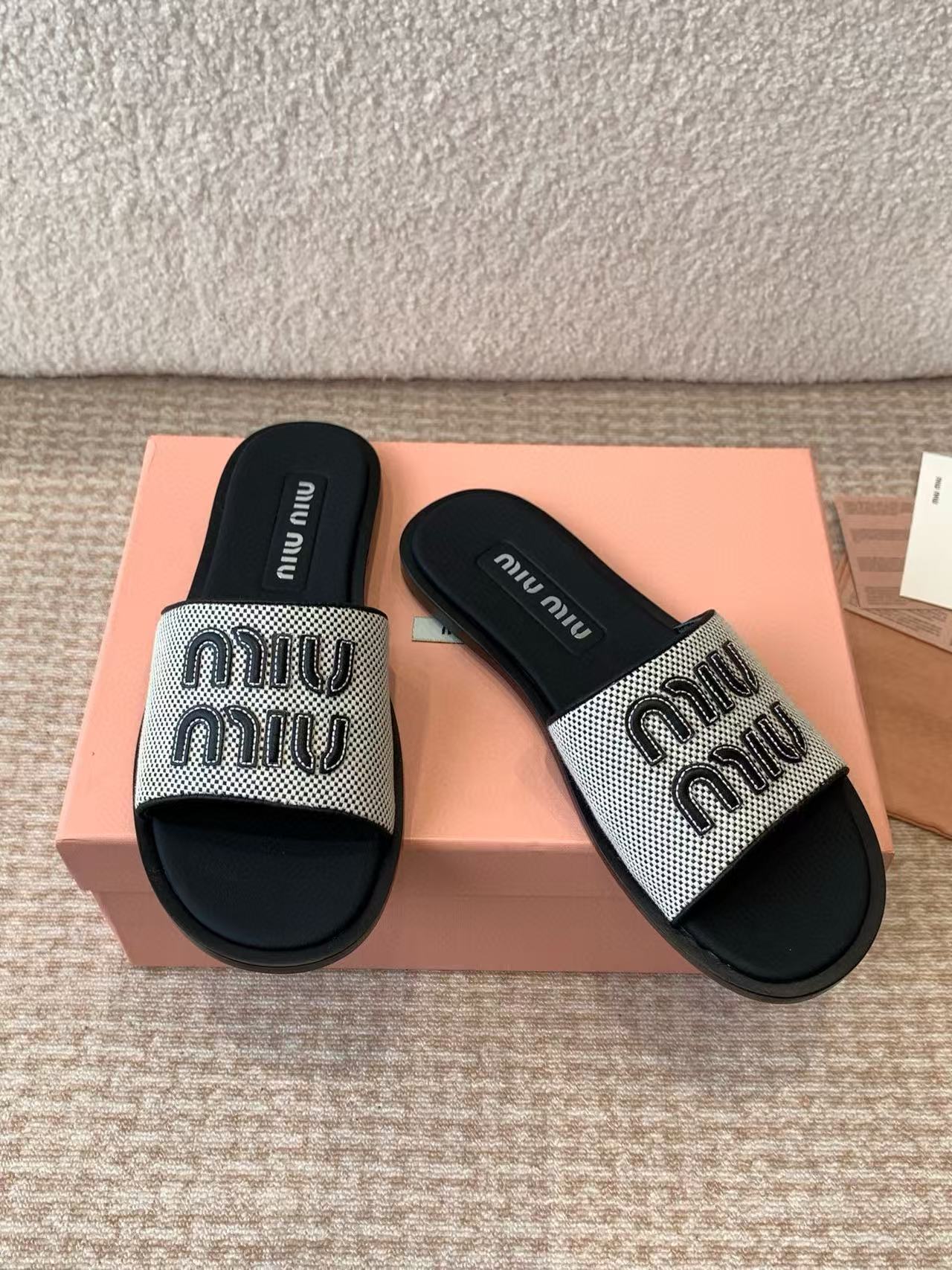 M1UM1U織りスリッパ【50％割引+送料無料】