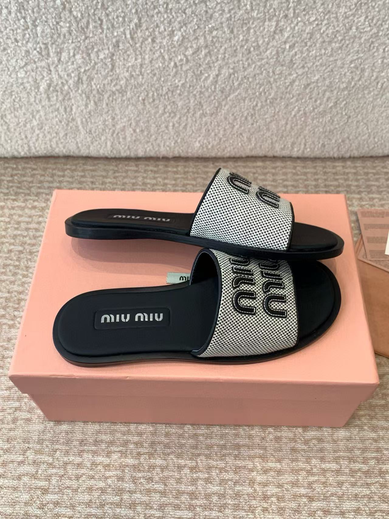 M1UM1U織りスリッパ【50％割引+送料無料】