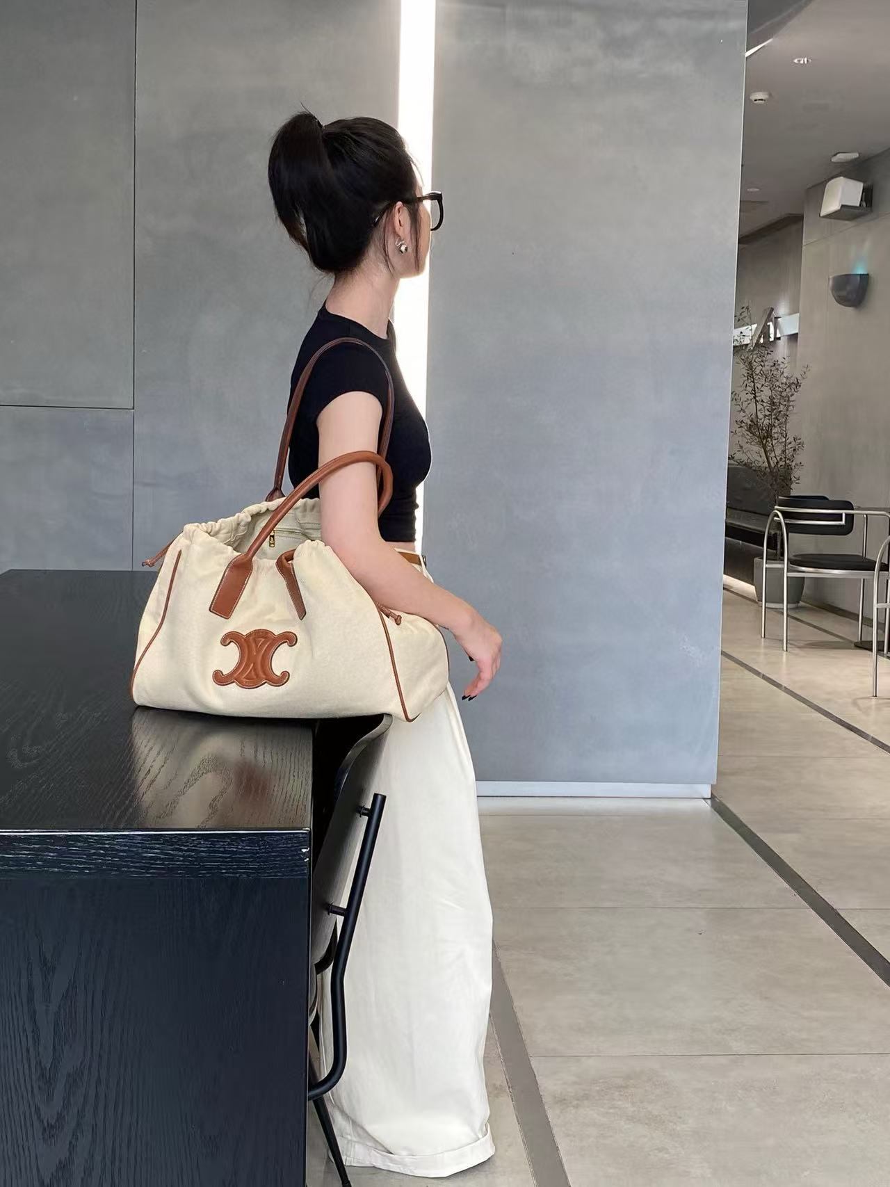 CEL1NE 凱旋門ドローストリングトートバッグ【 50％割引+送料無料】