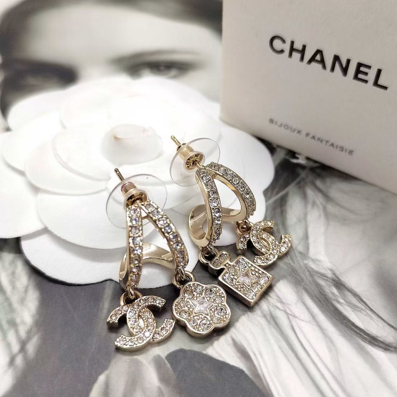 CHANE1 フラワーダイヤモンドイヤリング【 50％割引+送料無料】