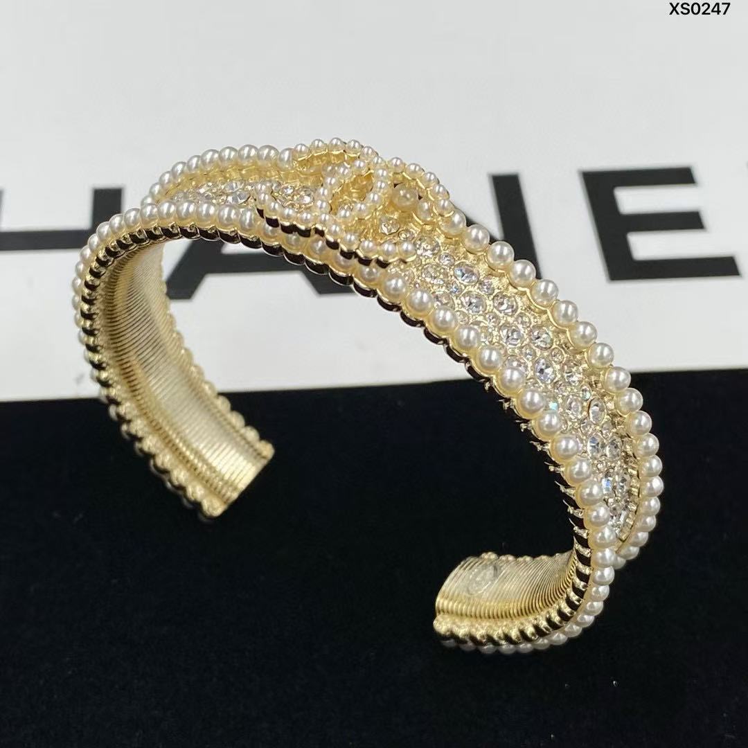 CHANE1 ダブルC パールブレスレット【 50％割引+送料無料】