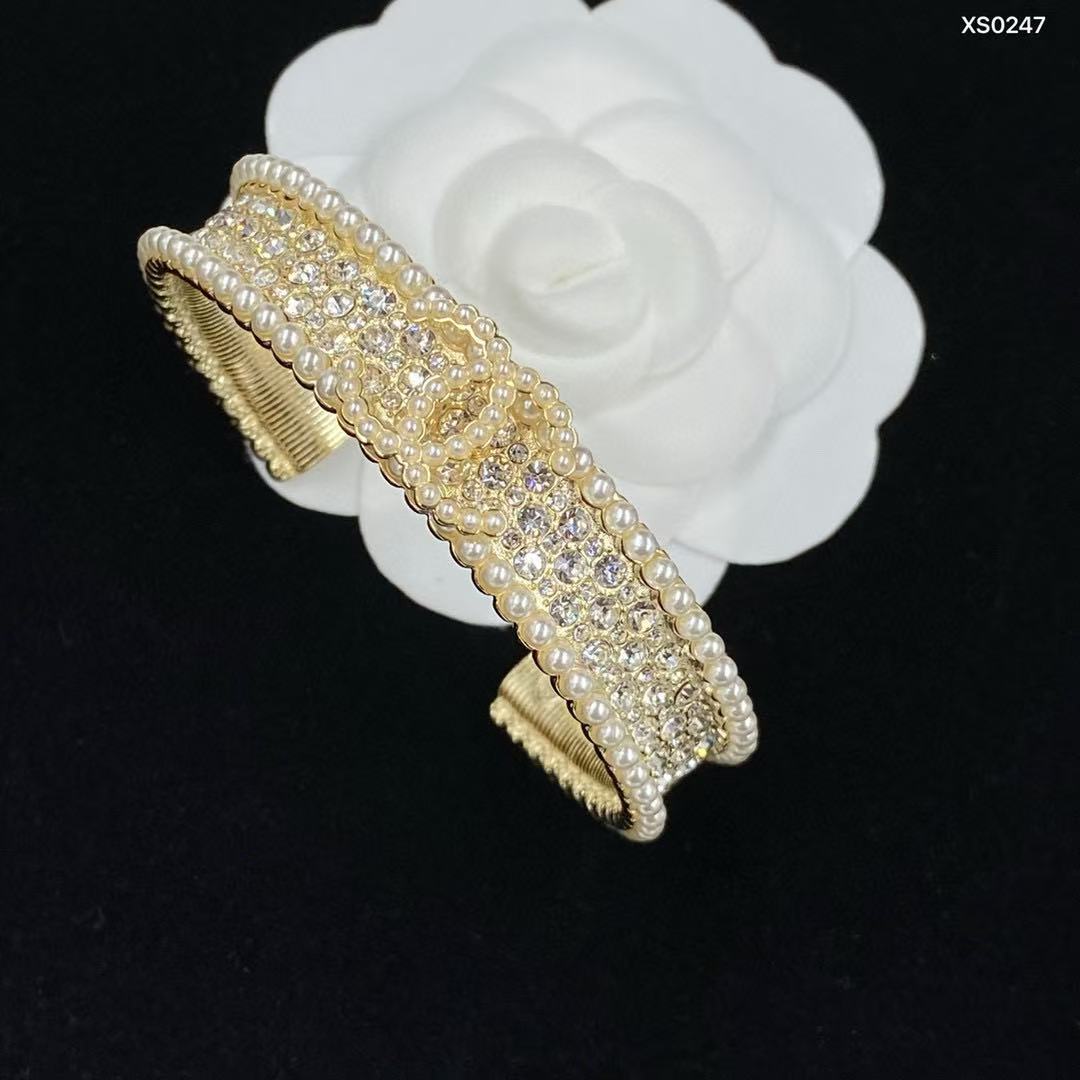 CHANE1 ダブルC パールブレスレット【 50％割引+送料無料】