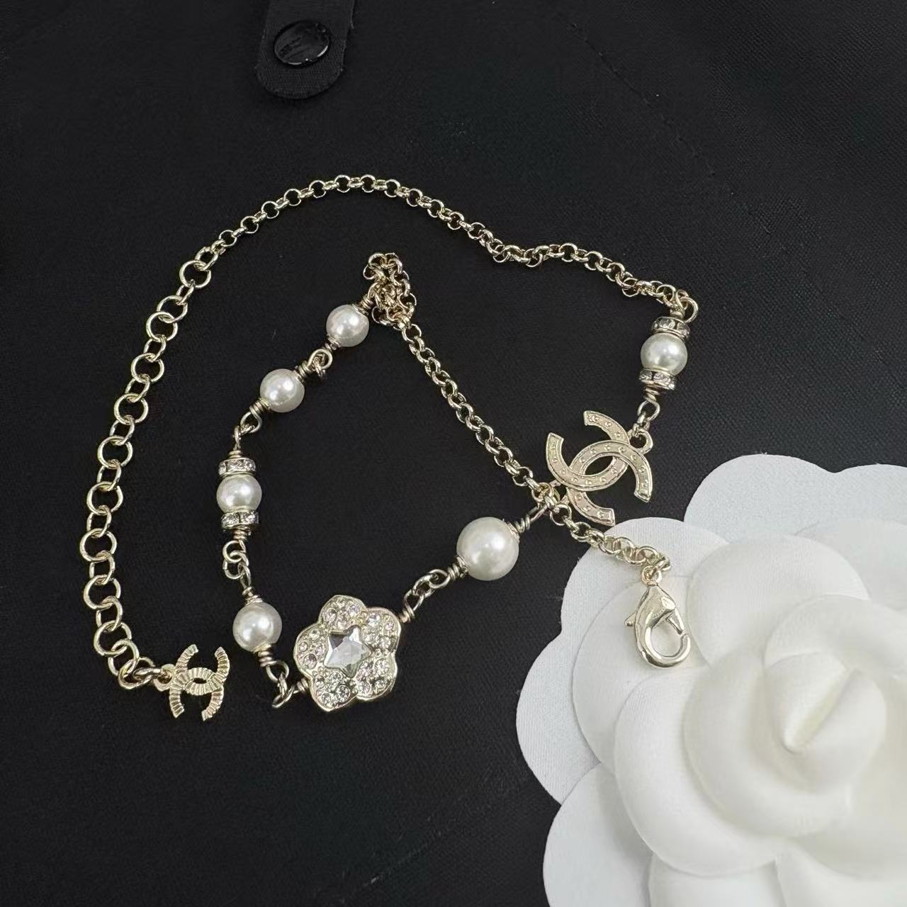 CHANE1 フラワーパール ダブルCネックレス【50％割引+送料無料】