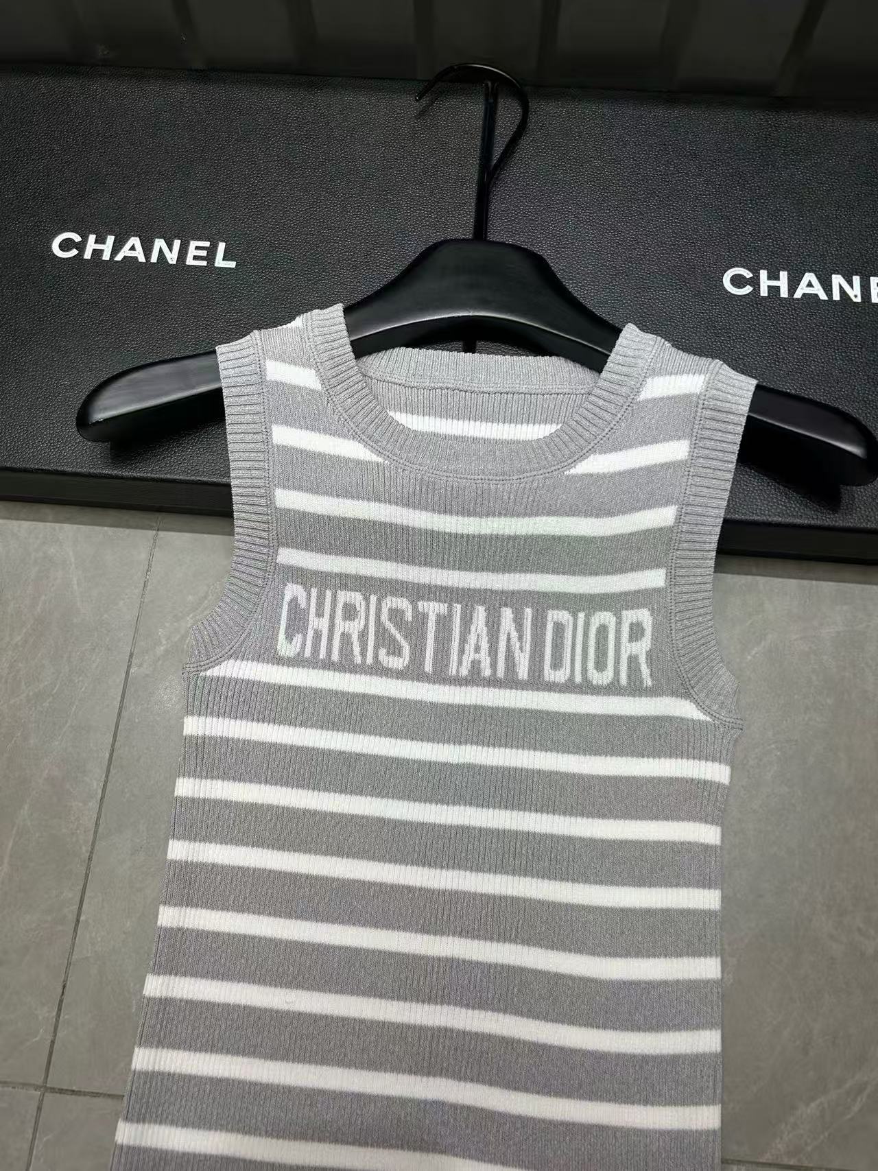 DI0R CD ストライプウールベスト【 50％割引+送料無料】