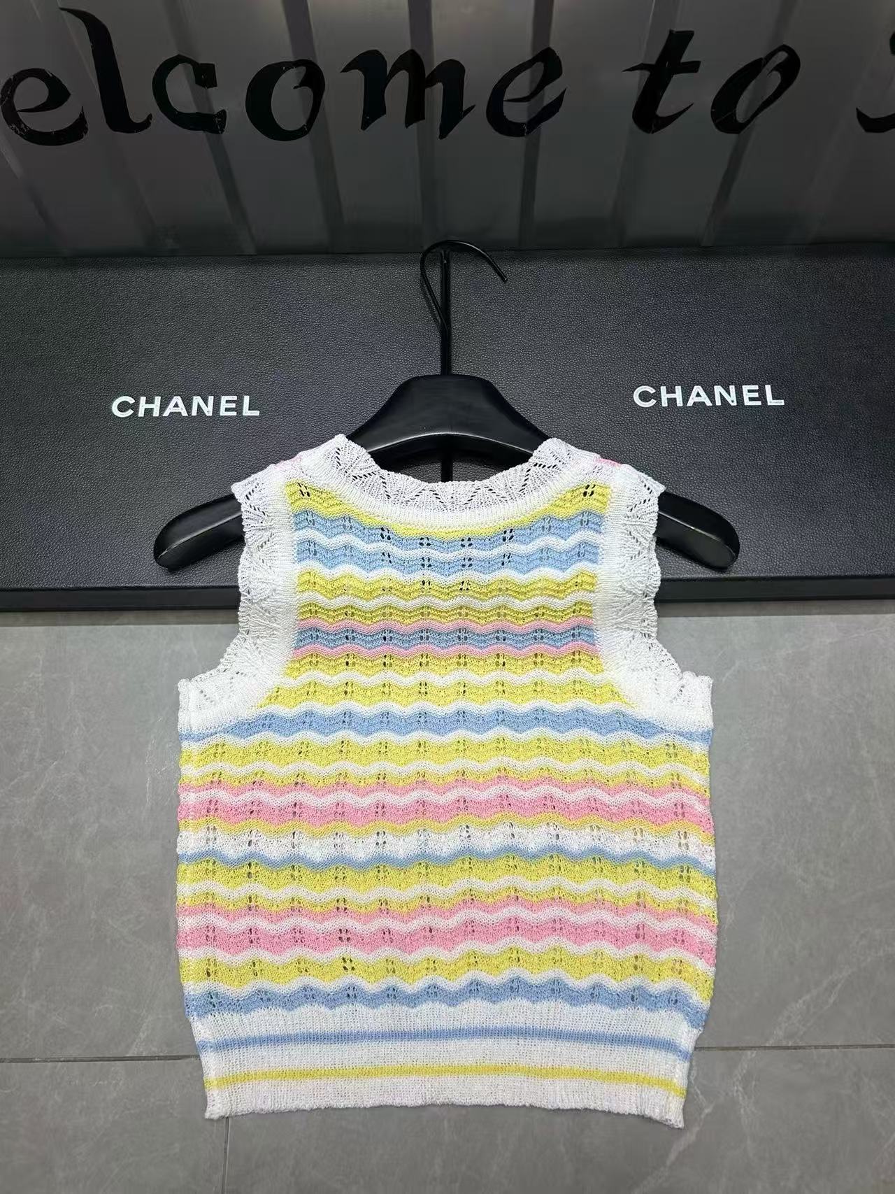 CHANE1 カラフルウェーブニットベスト【 50％割引+送料無料】