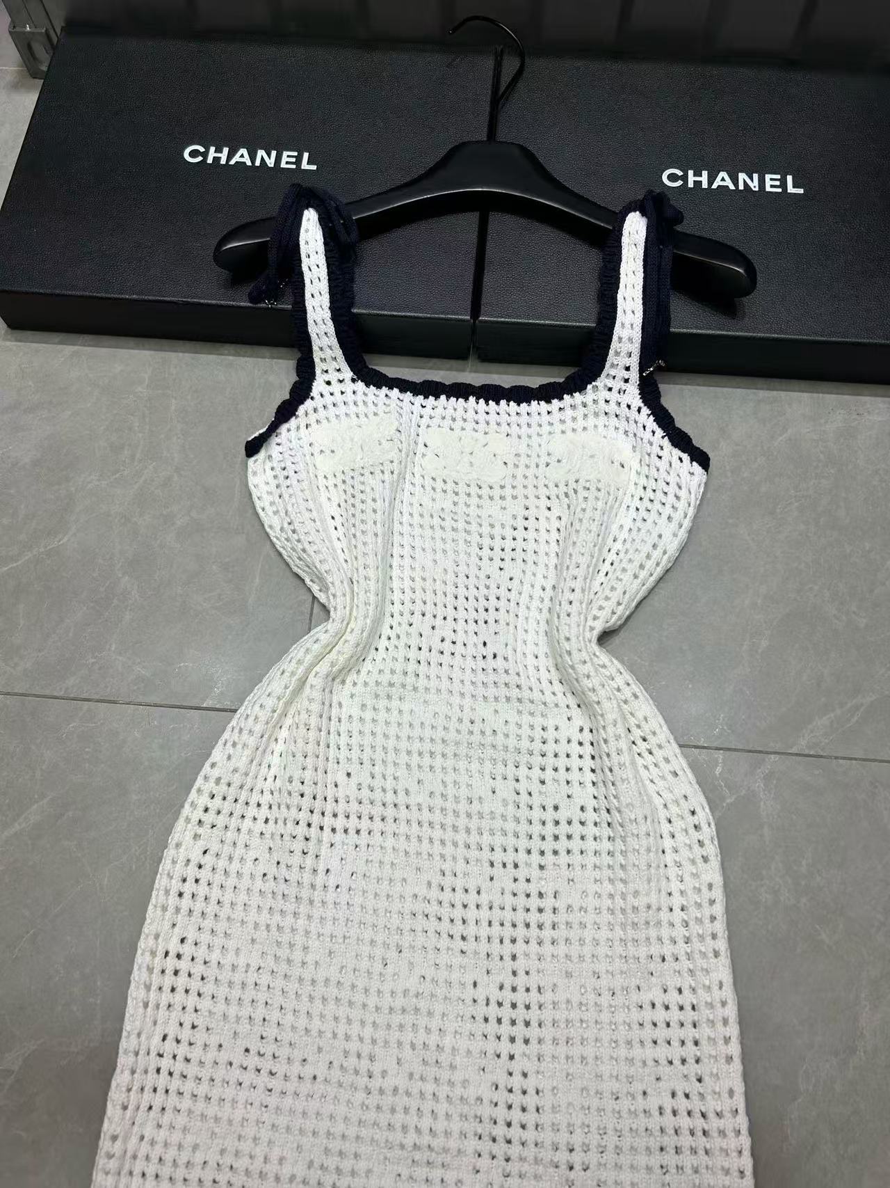 CEL1NE 凱旋門ハンドフック中空ベストドレス【 50％割引+送料無料】