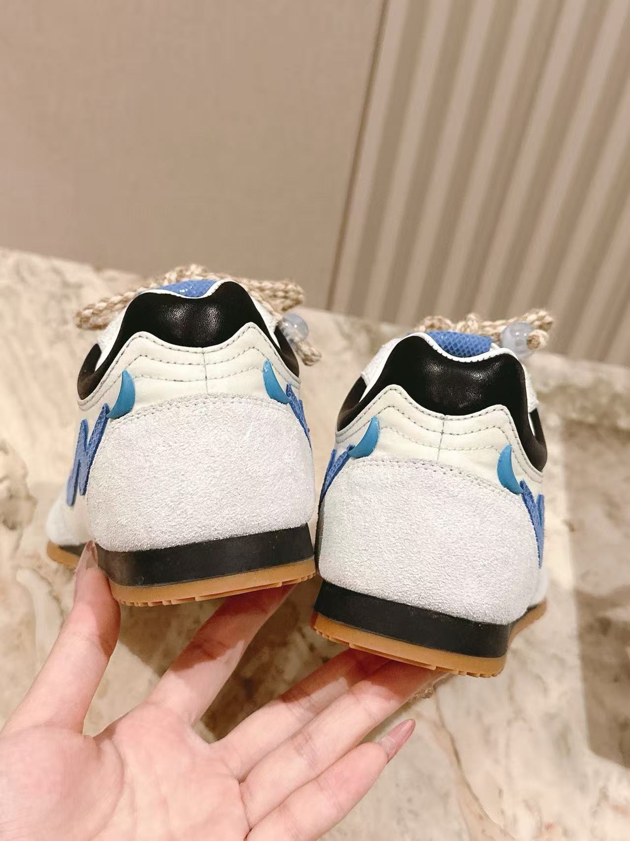 L0WEWの高品質カジュアルシューズ【50％割引+送料無料】