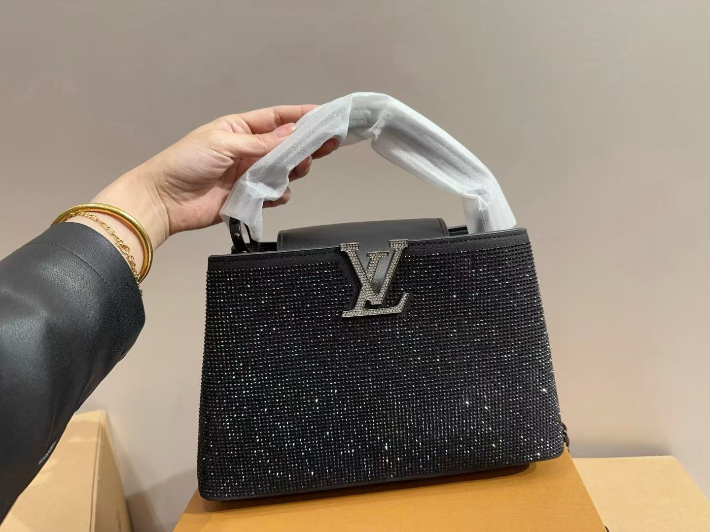 LV capucinesダイヤモンドハンドバッグ 【 50％割引+送料無料】
