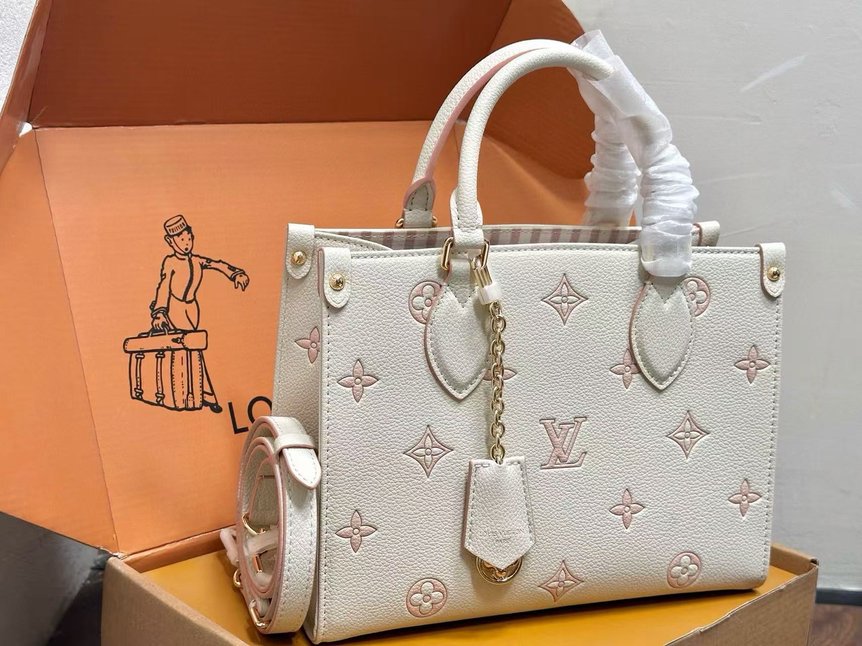LVクリームホワイトジャングルショッピングバッグ【 50％割引+送料無料】