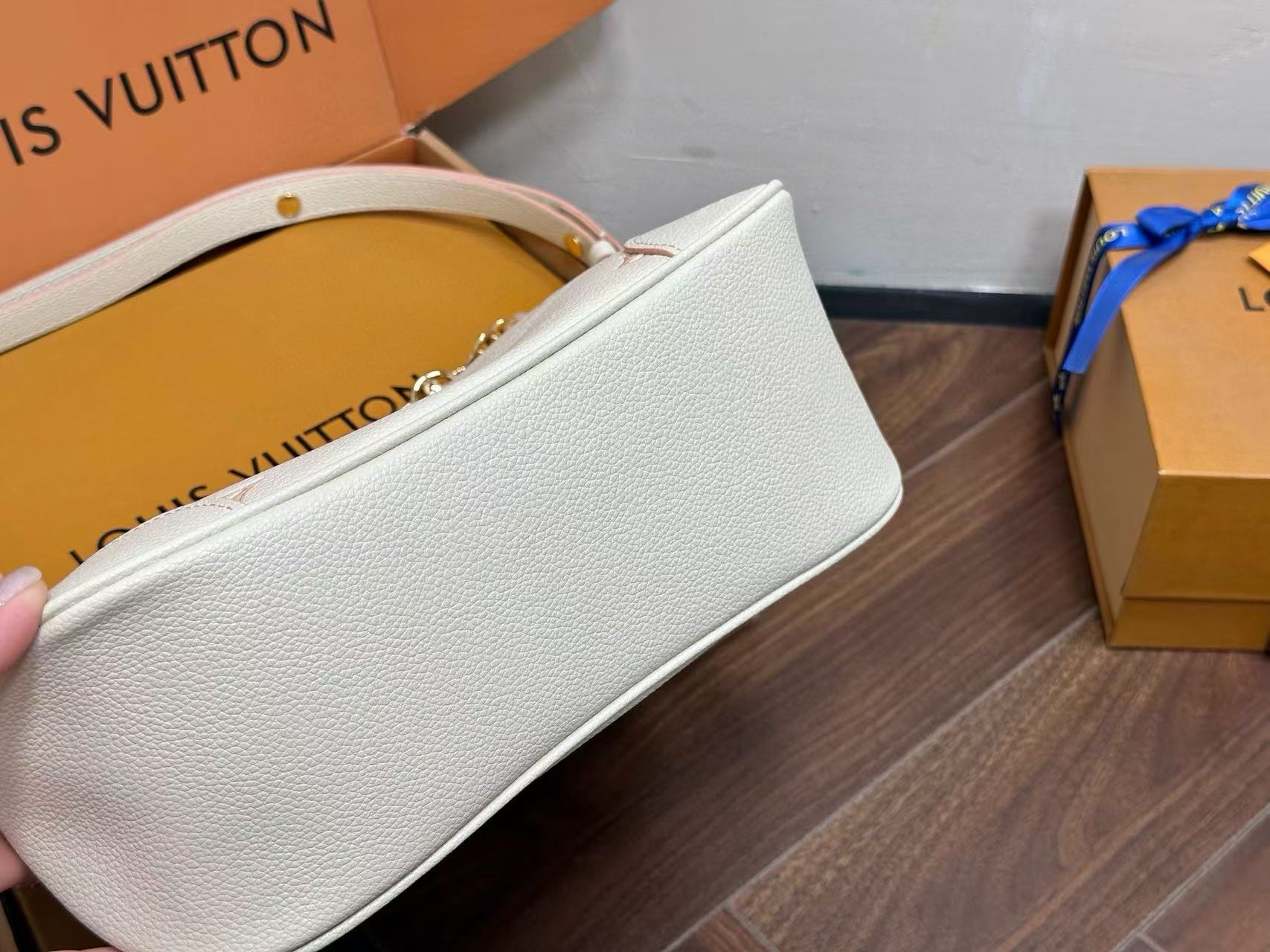 LVホーンチェーンバッグ【 50％割引+送料無料】