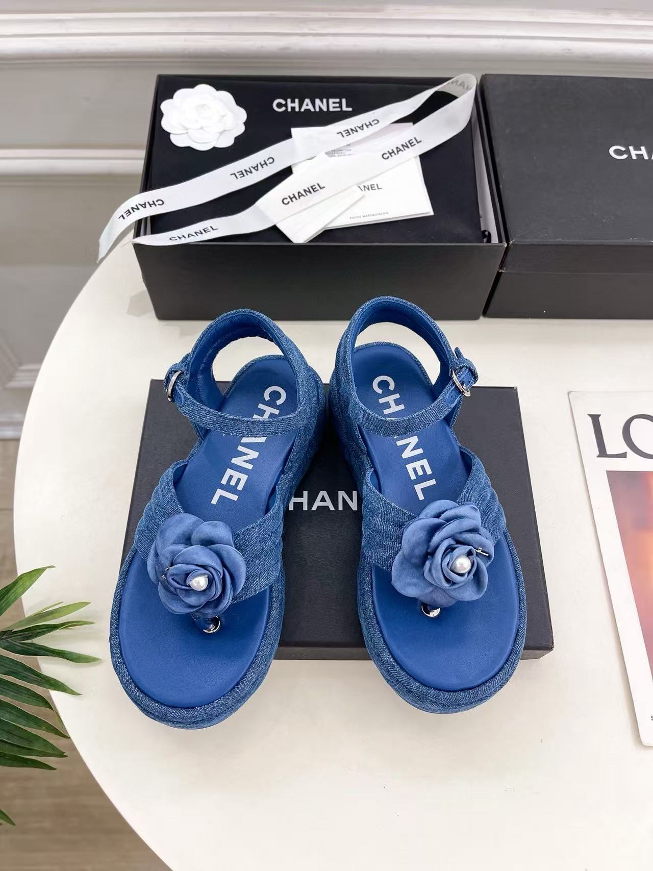 CHANE1 高品質カメリアプラットフォームサンダル【50％割引+送料無料】