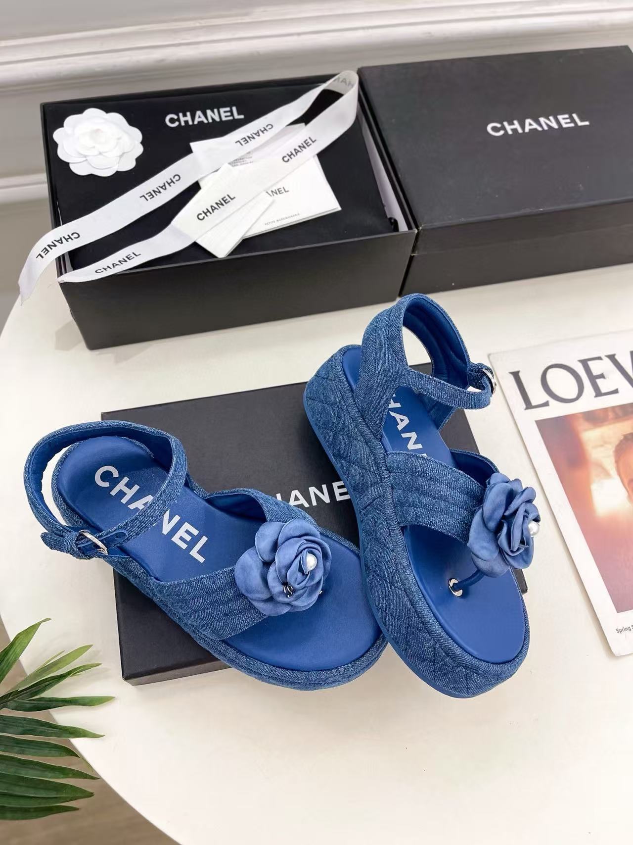 CHANE1 高品質カメリアプラットフォームサンダル【50％割引+送料無料】