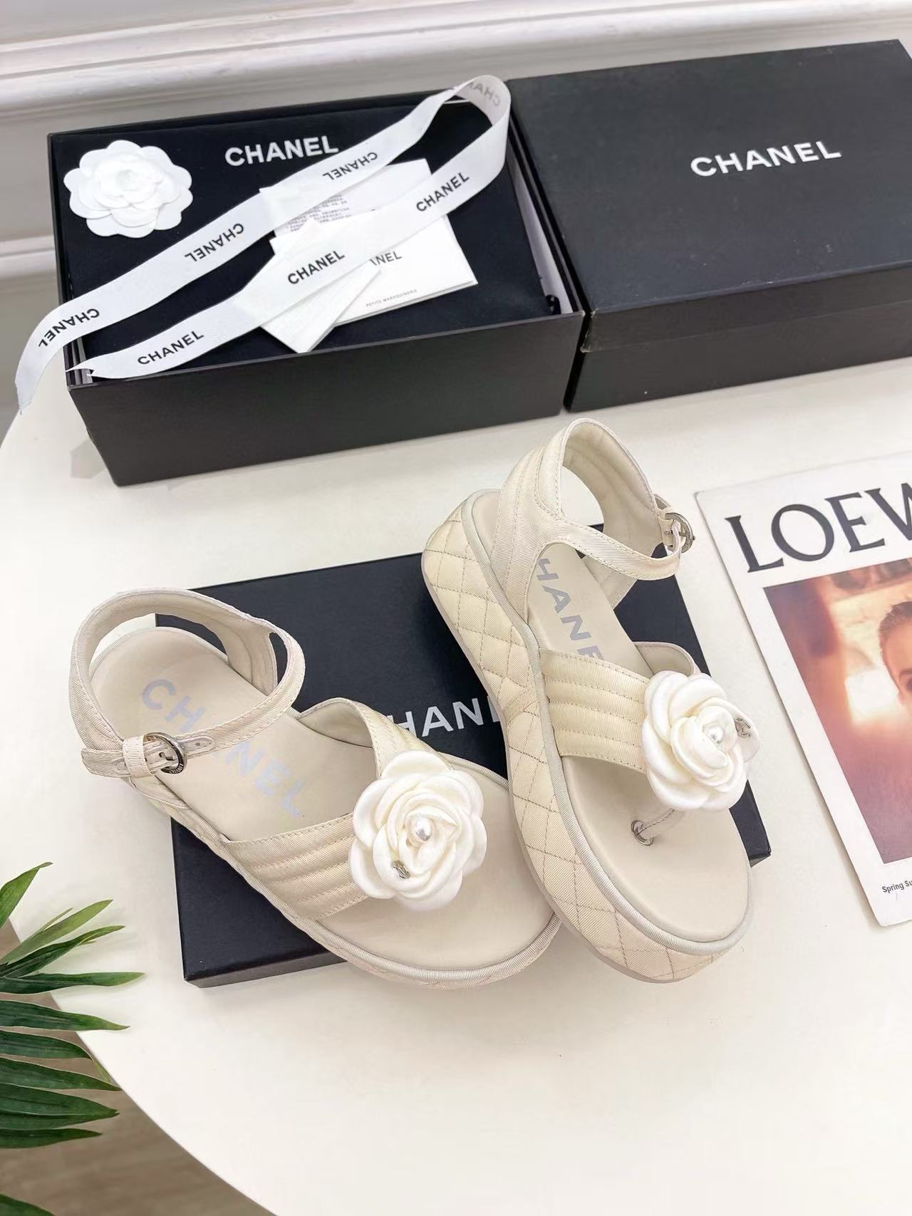 CHANE1 高品質カメリアプラットフォームサンダル【50％割引+送料無料】