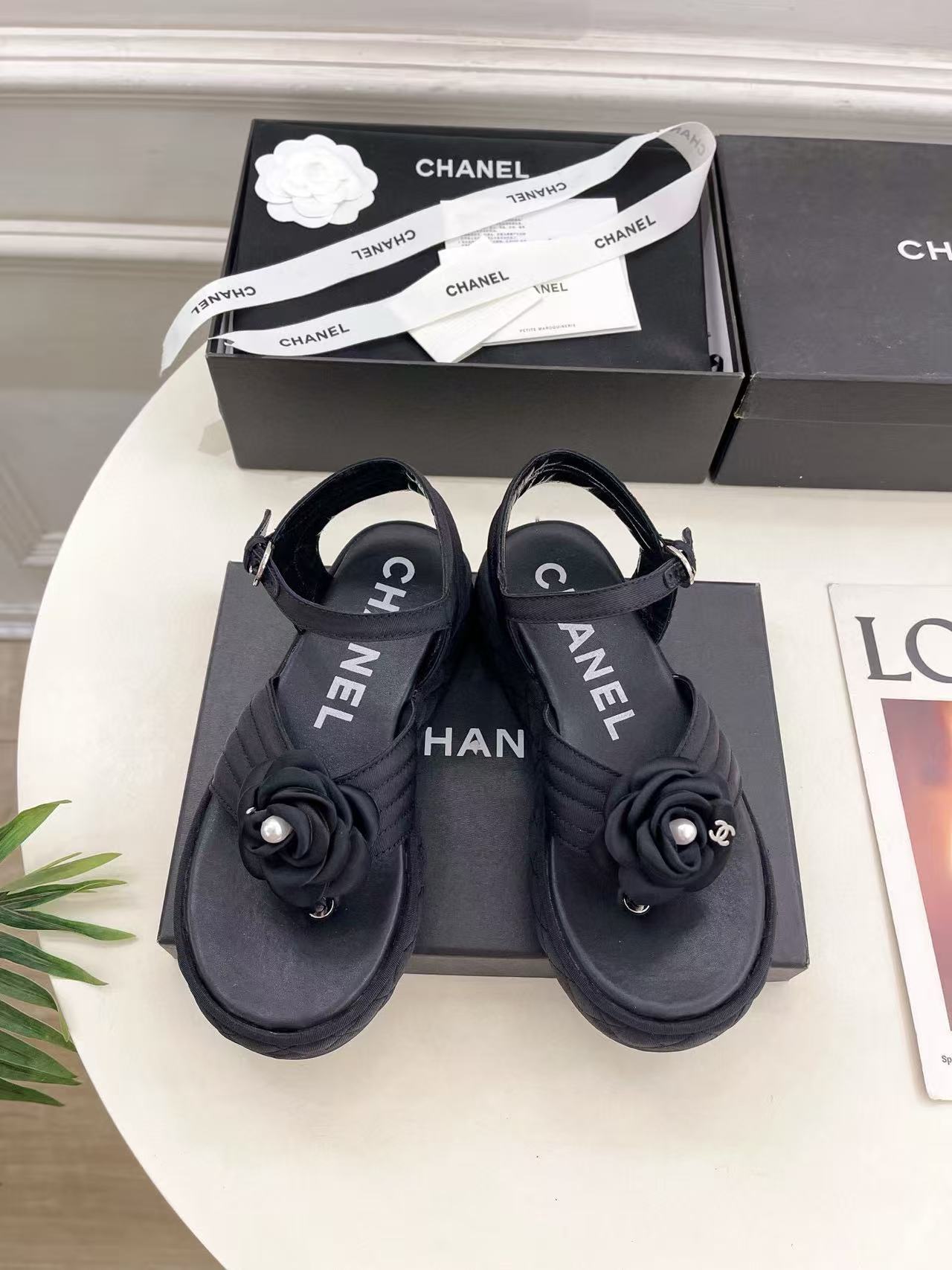 CHANE1 高品質カメリアプラットフォームサンダル【50％割引+送料無料】
