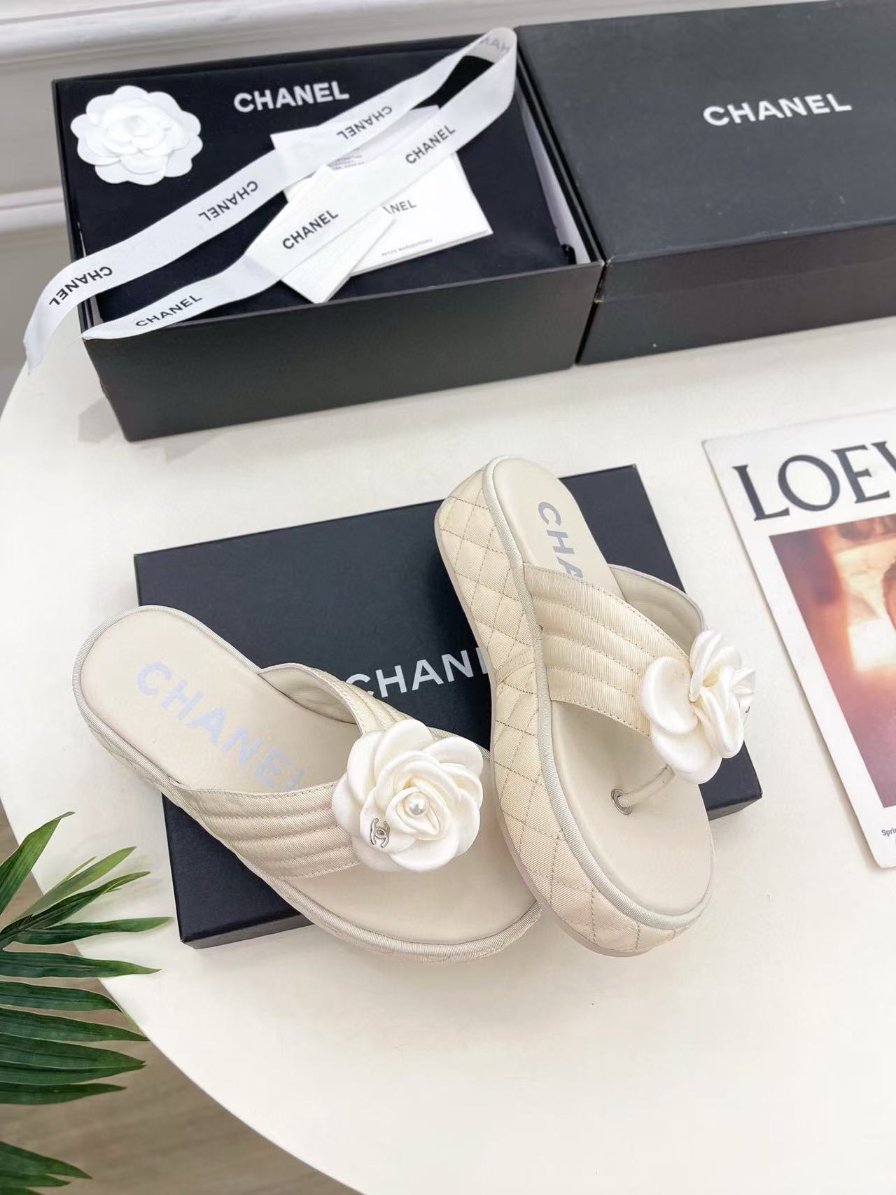 CHANE1 高品質カメリアプラットフォームスリッパ【50％割引+送料無料】