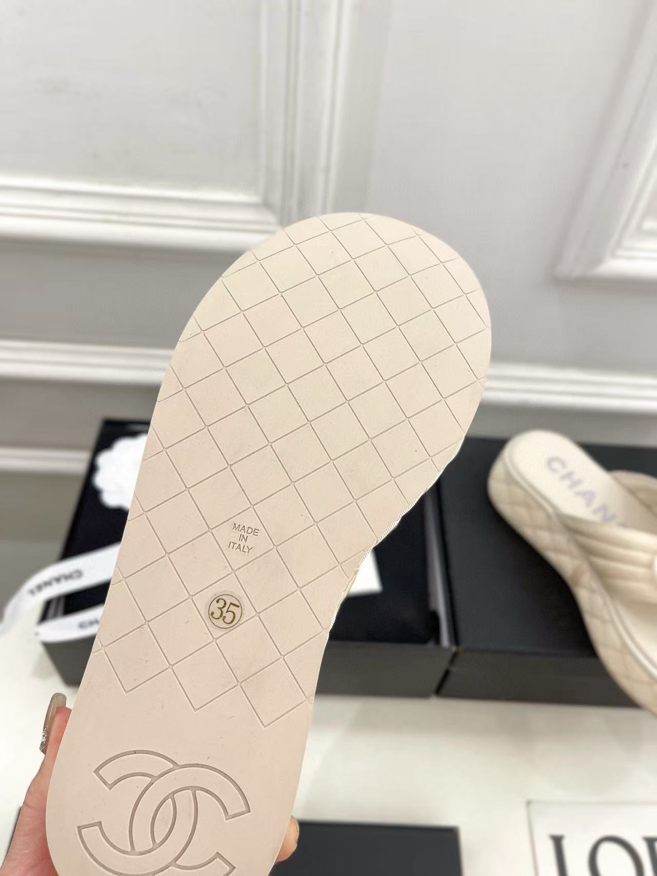 CHANE1 高品質カメリアプラットフォームスリッパ【50％割引+送料無料】