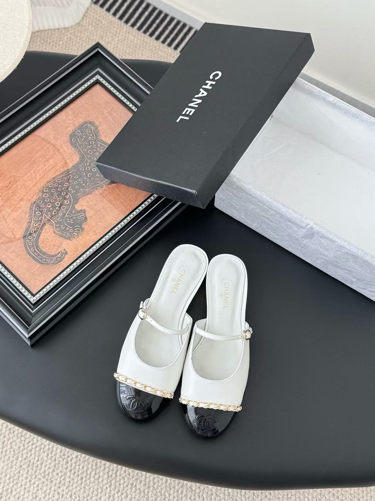 CHANE1 高品質チェーンスリッパ【50％割引+送料無料】