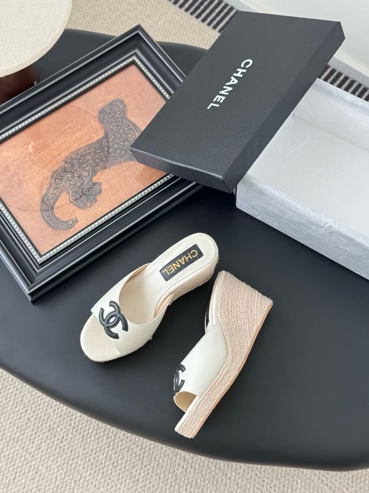 CHANE1 高品質ダブルC厚底スリッパ【50％割引+送料無料】