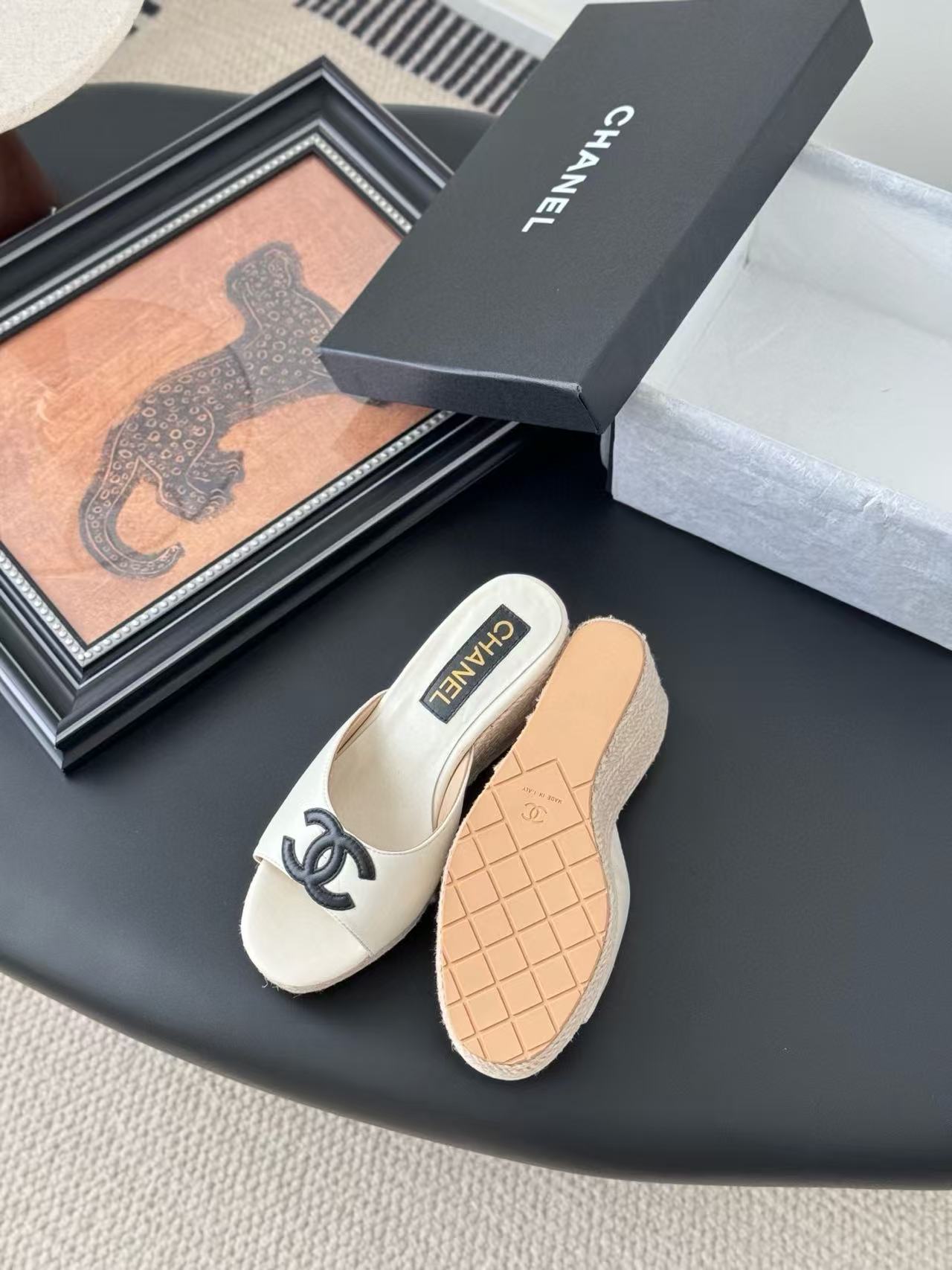 CHANE1 高品質ダブルC厚底スリッパ【50％割引+送料無料】