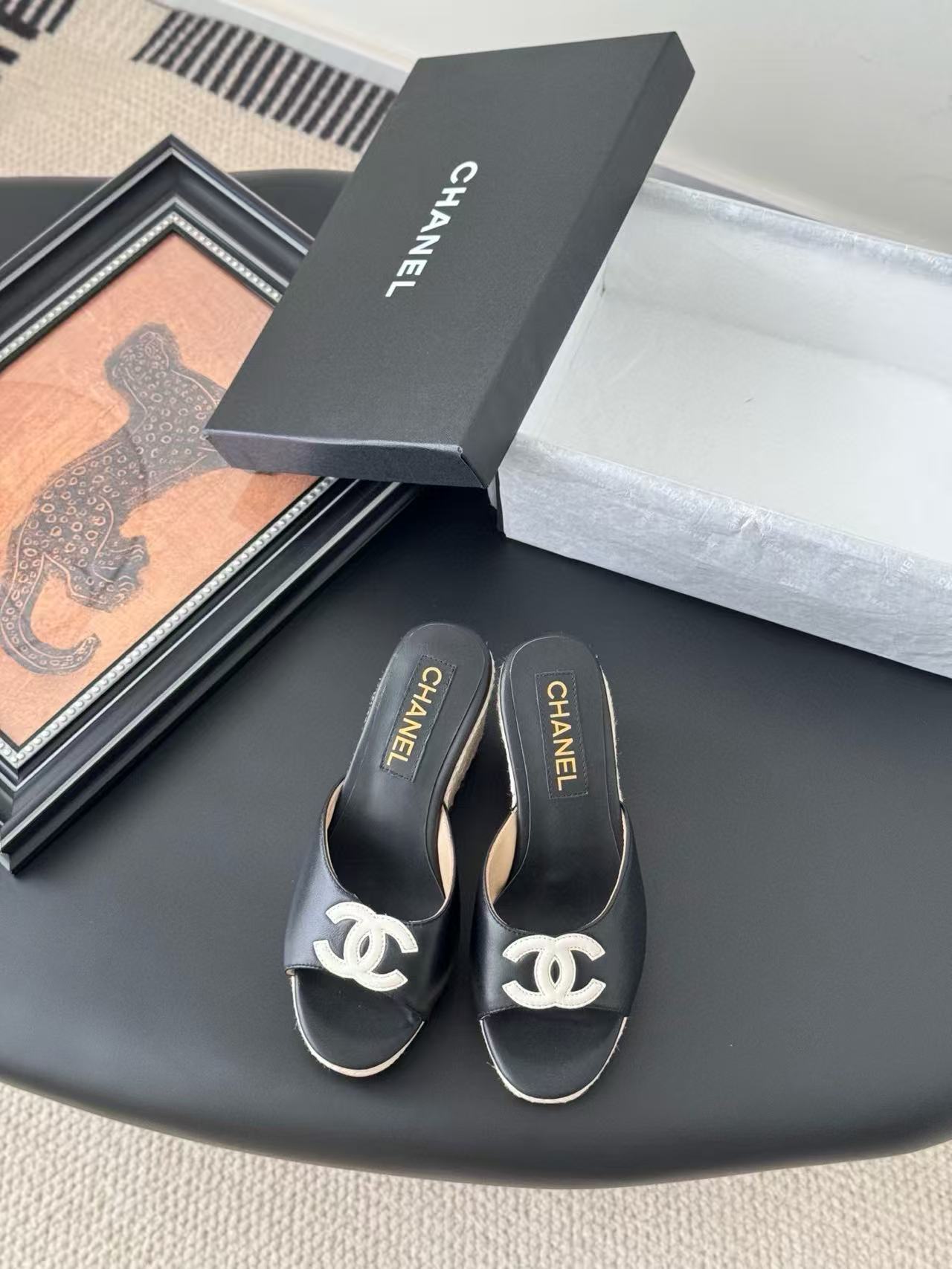 CHANE1 高品質ダブルC厚底スリッパ【50％割引+送料無料】