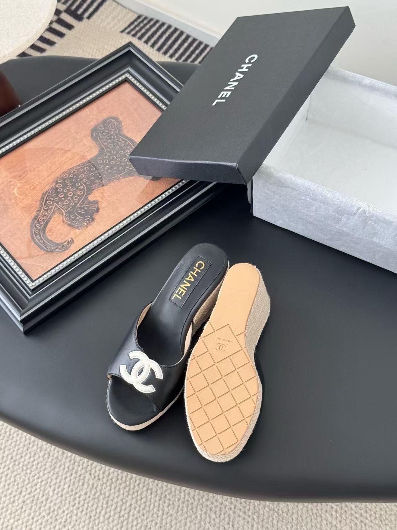 CHANE1 高品質ダブルC厚底スリッパ【50％割引+送料無料】