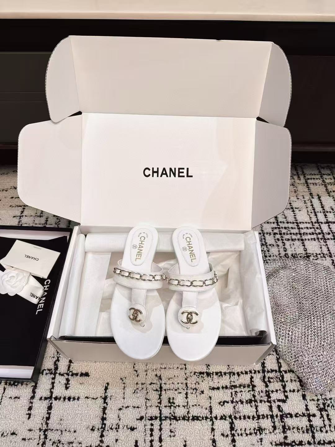 CHANE1 高品質チェーンレザースリッパ【50％割引+送料無料】