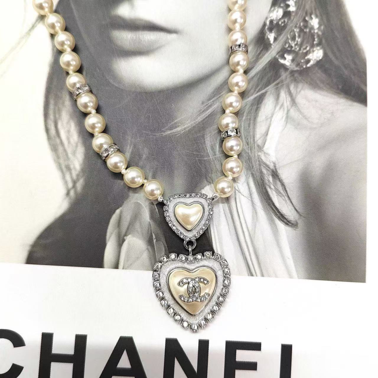 CHANE1 ダブルCハートパールネックレス【 50％割引+送料無料】