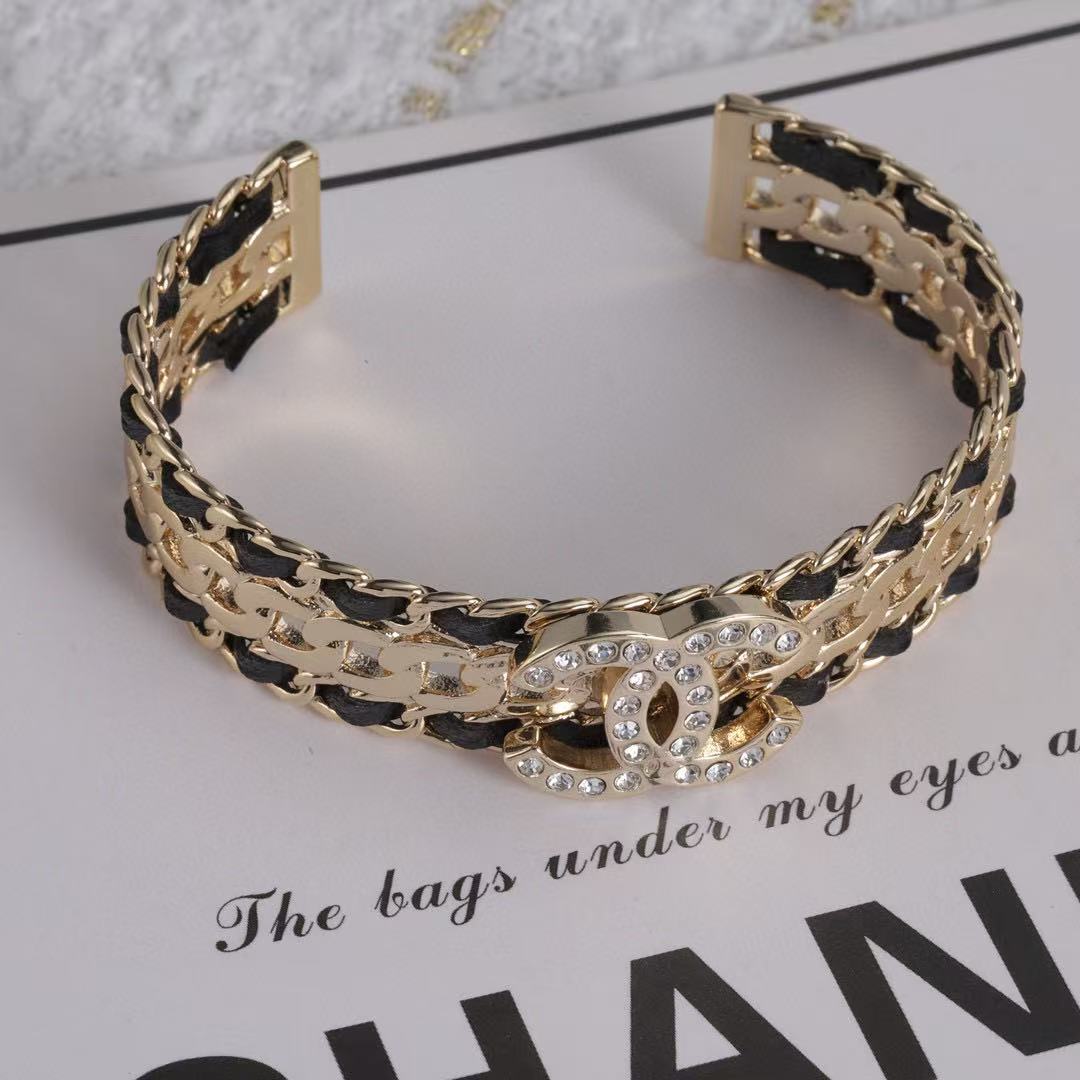 CHANE1 ダブルCレザーブレスレット【 50％割引+送料無料】