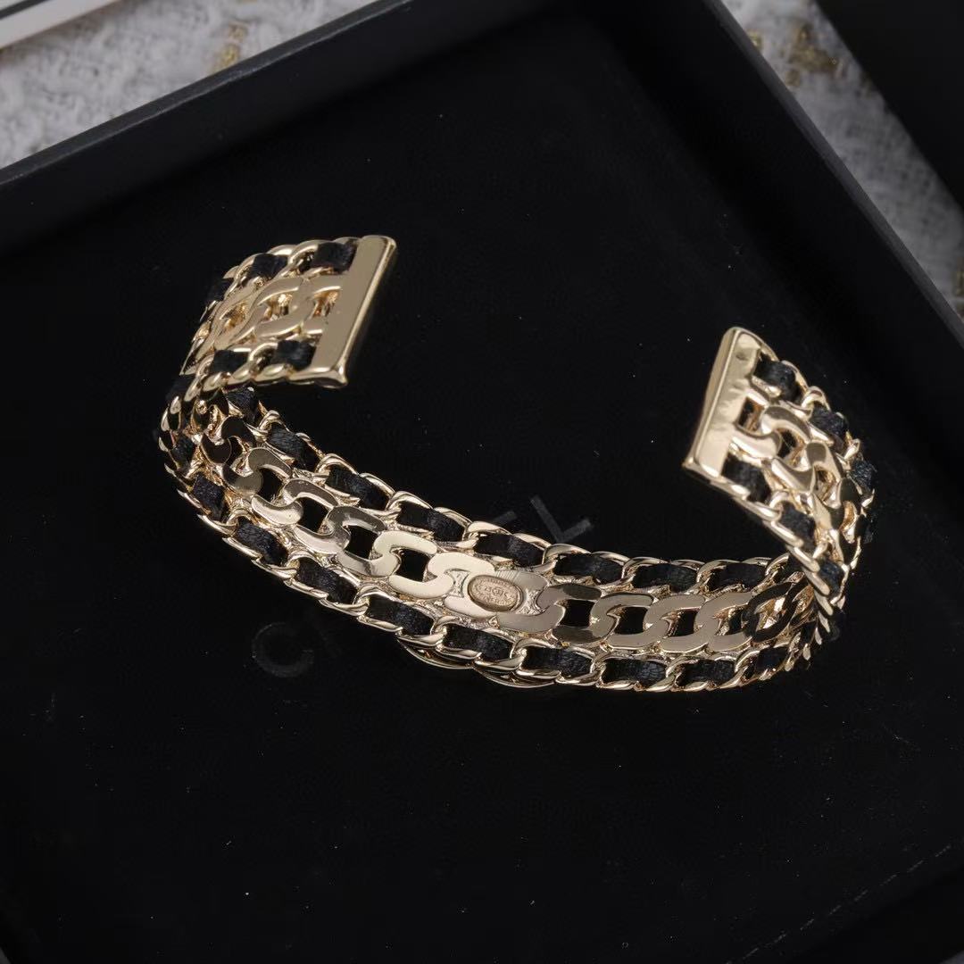 CHANE1 ダブルCレザーブレスレット【 50％割引+送料無料】