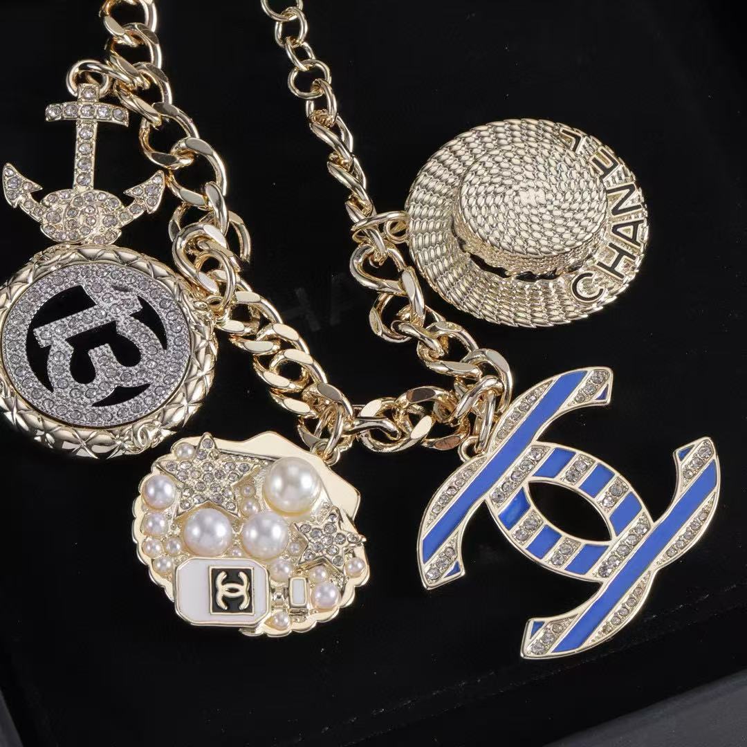 CHANE1 ダブルC パールハットブレスレット【 50％割引+送料無料】