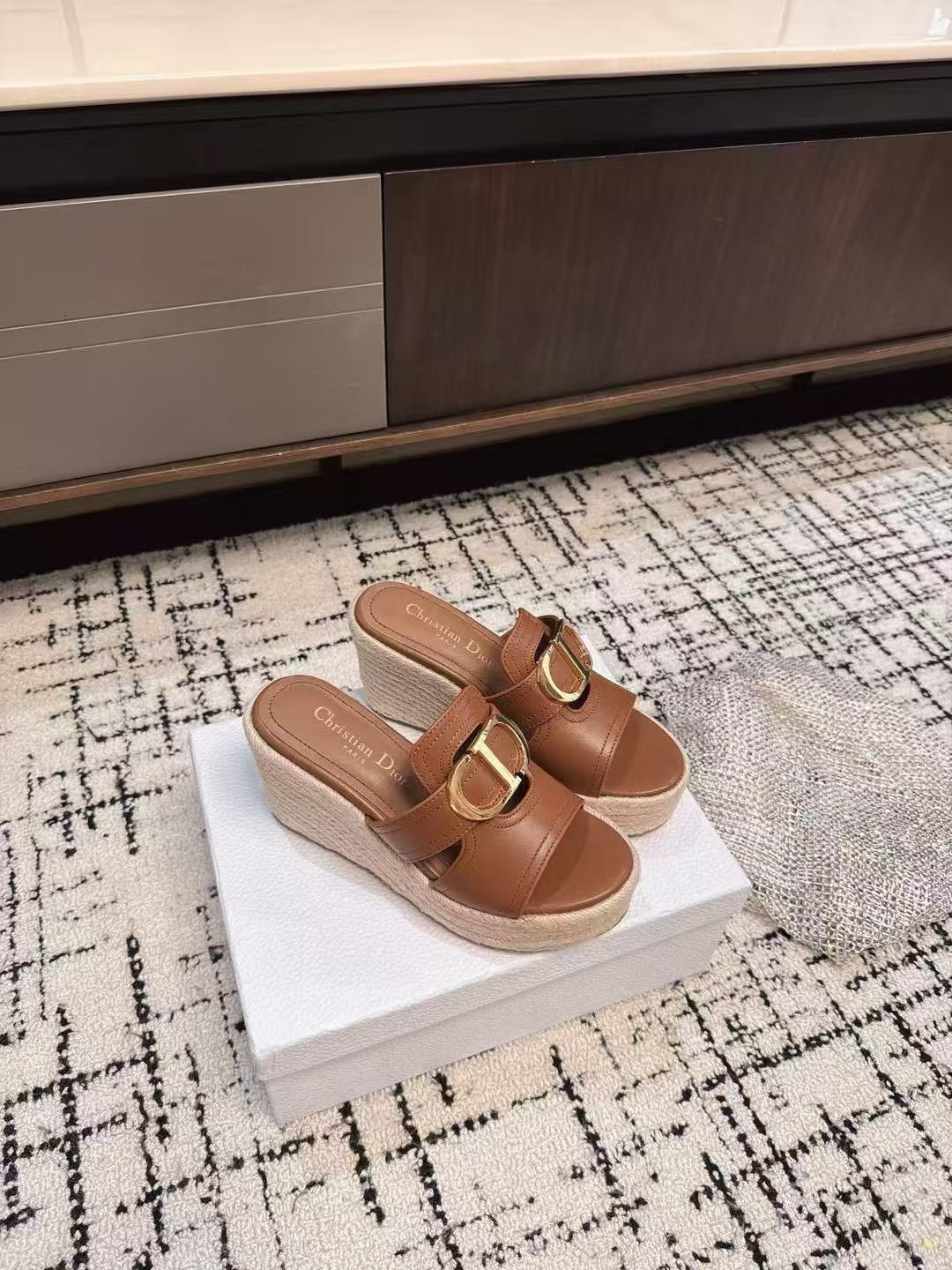 DI0R 高品質牛革編み厚底シューズ【50％割引+送料無料】