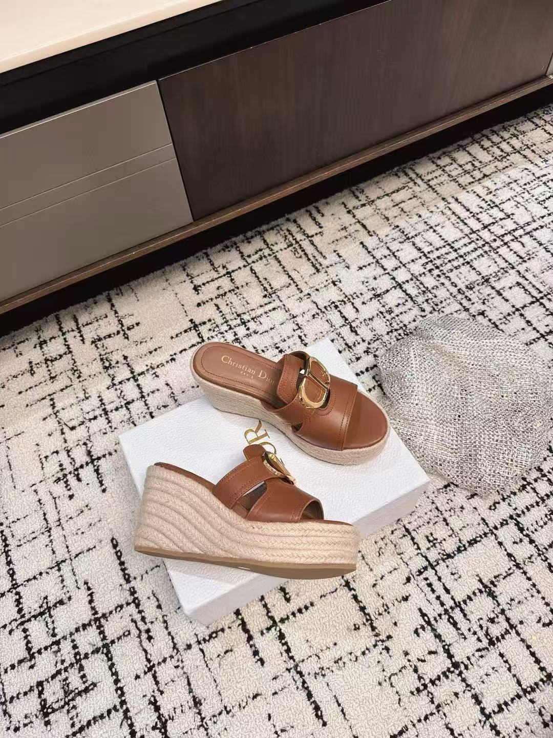 DI0R 高品質牛革編み厚底シューズ【50％割引+送料無料】