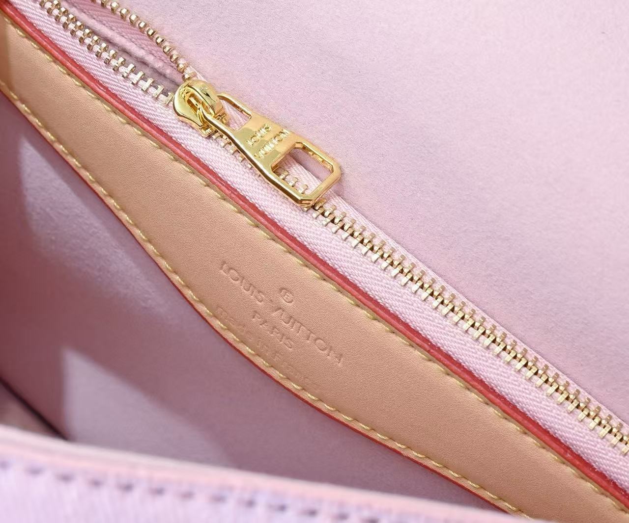 LVピンクのバゲットショルダーバッグ【 50％割引+送料無料】