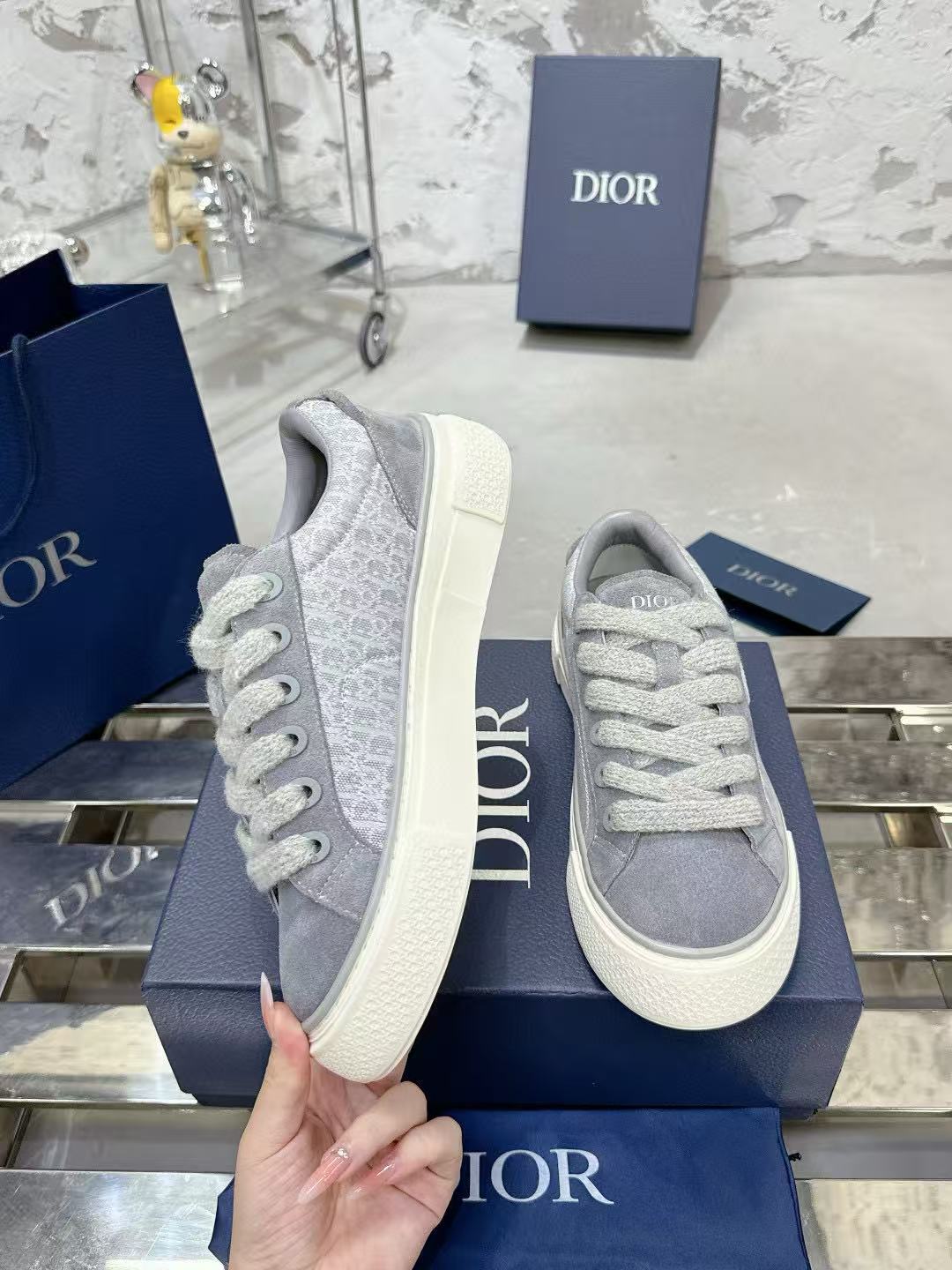 DI0R 高品質フルレザーエンボス加工カジュアルシューズ【50％割引+送料無料】